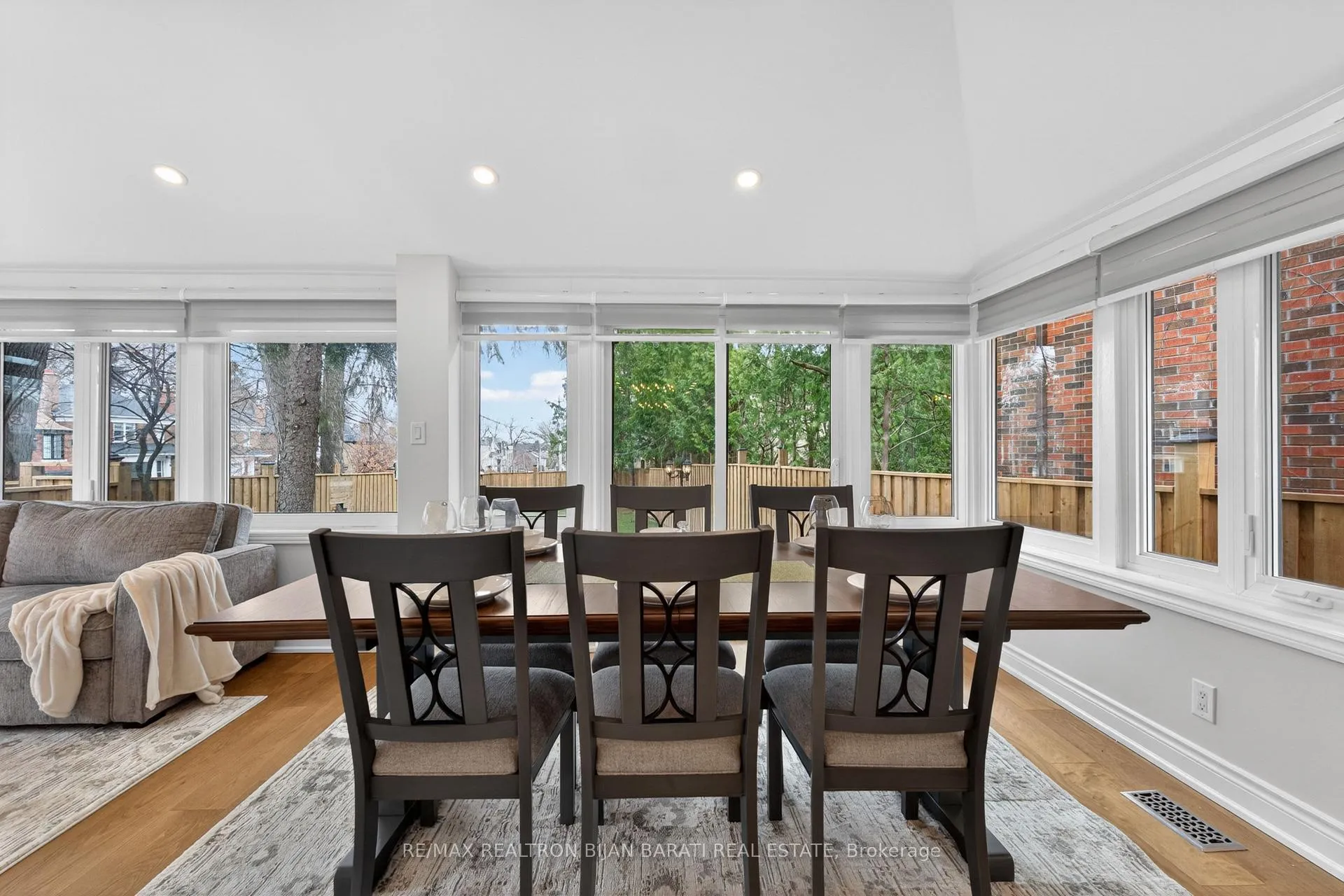 Photo 15 of 1 Wanless Crescent, Toronto, Lawrence Park South — HOMEH