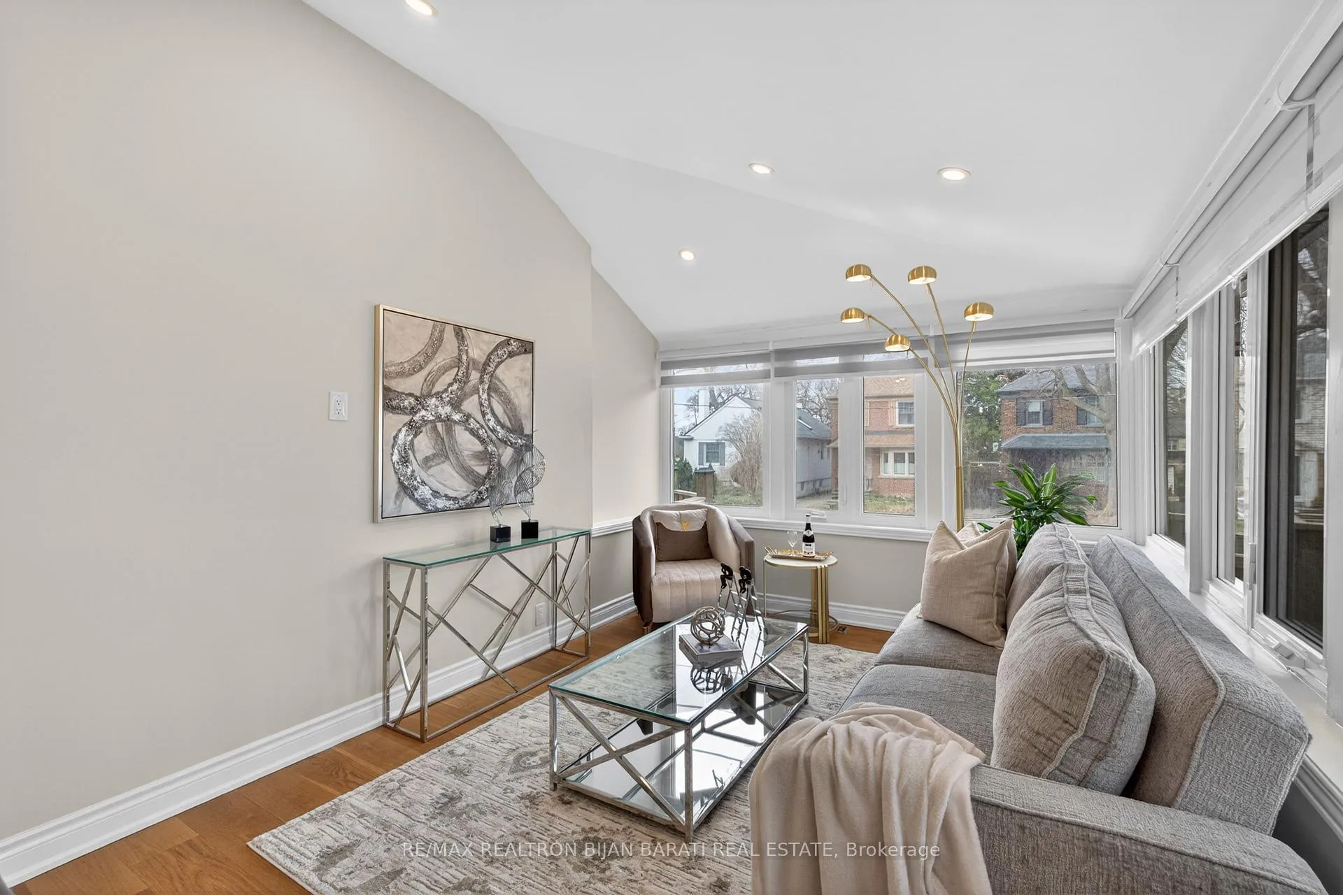 Photo 32 of 1 Wanless Crescent, Toronto, Lawrence Park South — HOMEH