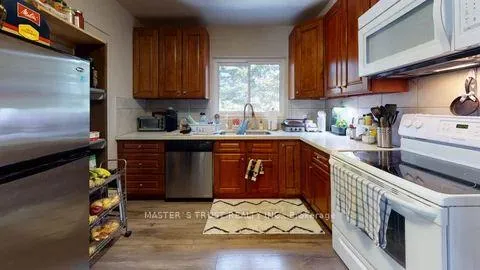 Photo 5 of 226 Westcourt Place, Waterloo, Beechwood — HOMEH