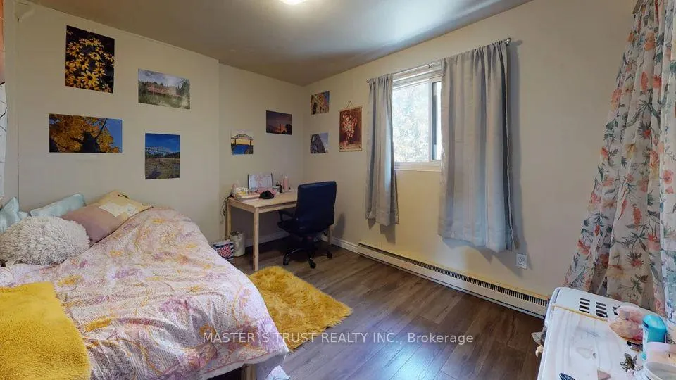 Photo 8 of 226 Westcourt Place, Waterloo, Beechwood — HOMEH