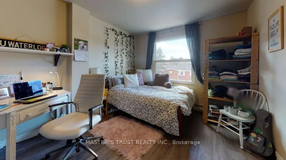 Photo 9 of 226 Westcourt Place, Waterloo, Beechwood — HOMEH