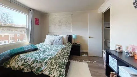 Photo 10 of 226 Westcourt Place, Waterloo, Beechwood — HOMEH