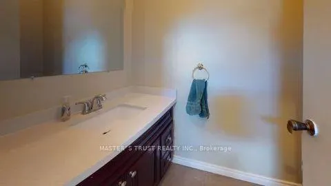 Photo 14 of 226 Westcourt Place, Waterloo, Beechwood — HOMEH