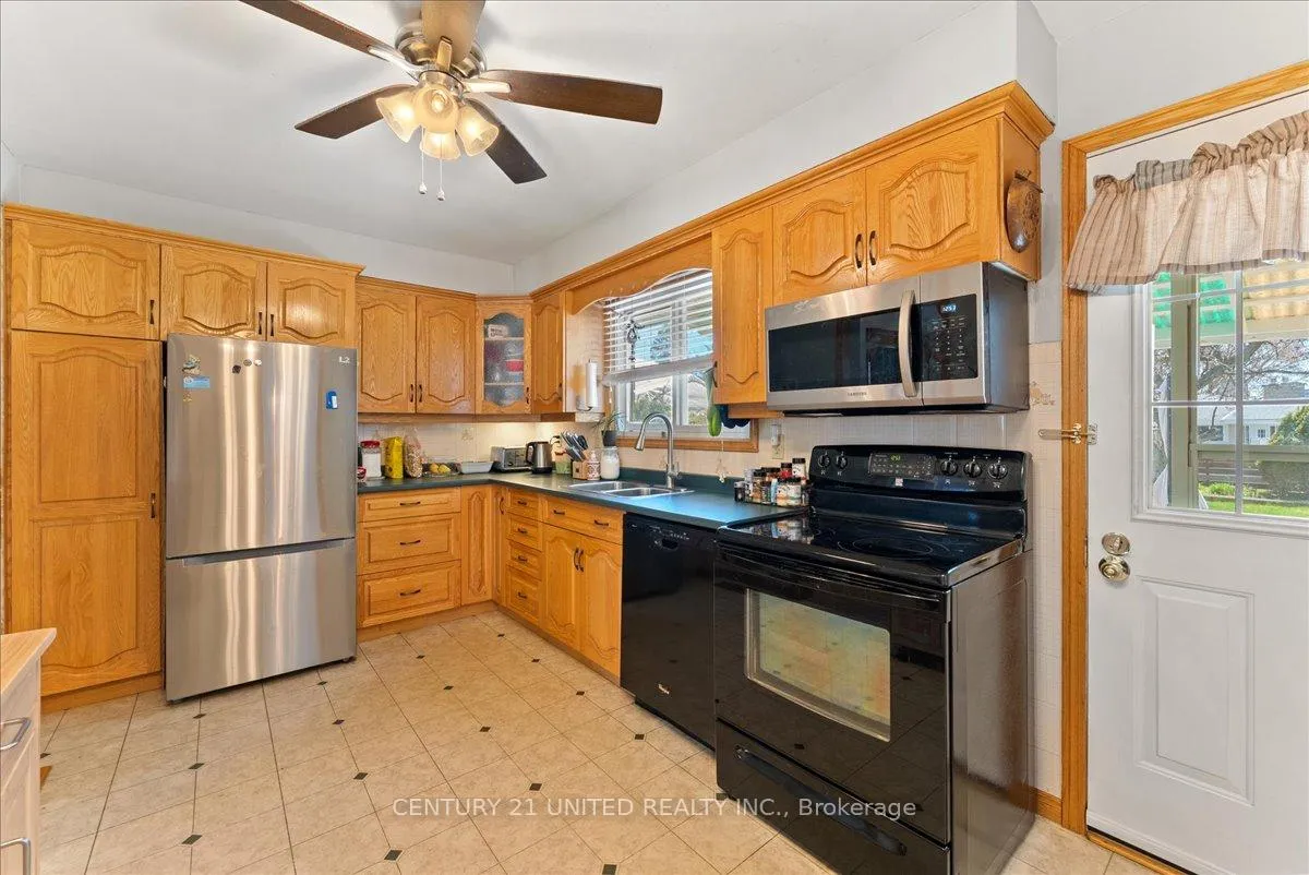 Photo 13 of 18 Belvedere Road, Quinte West, Trenton Ward — HOMEH