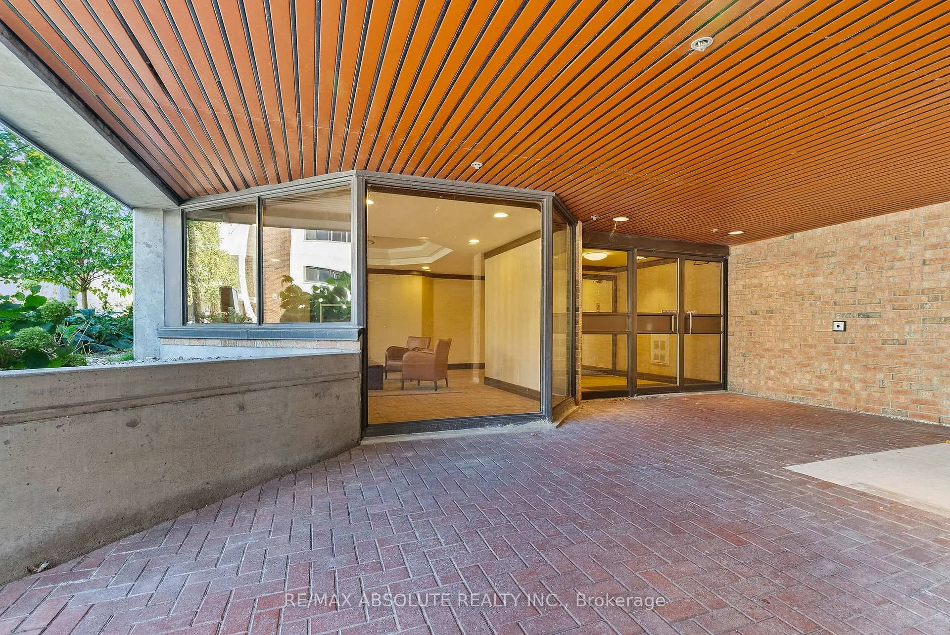 Photo 2 of Unit 406, 50 Burnside Avenue, Ottawa, Ottawa West/Tunneys Pasture — HOMEH