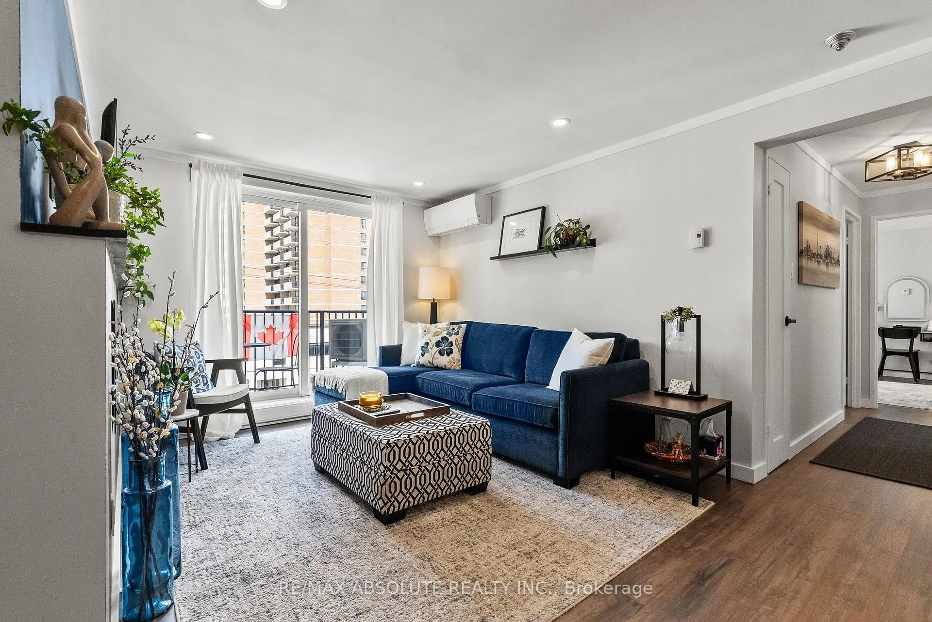 Photo 7 of Unit 406, 50 Burnside Avenue, Ottawa, Ottawa West/Tunneys Pasture — HOMEH