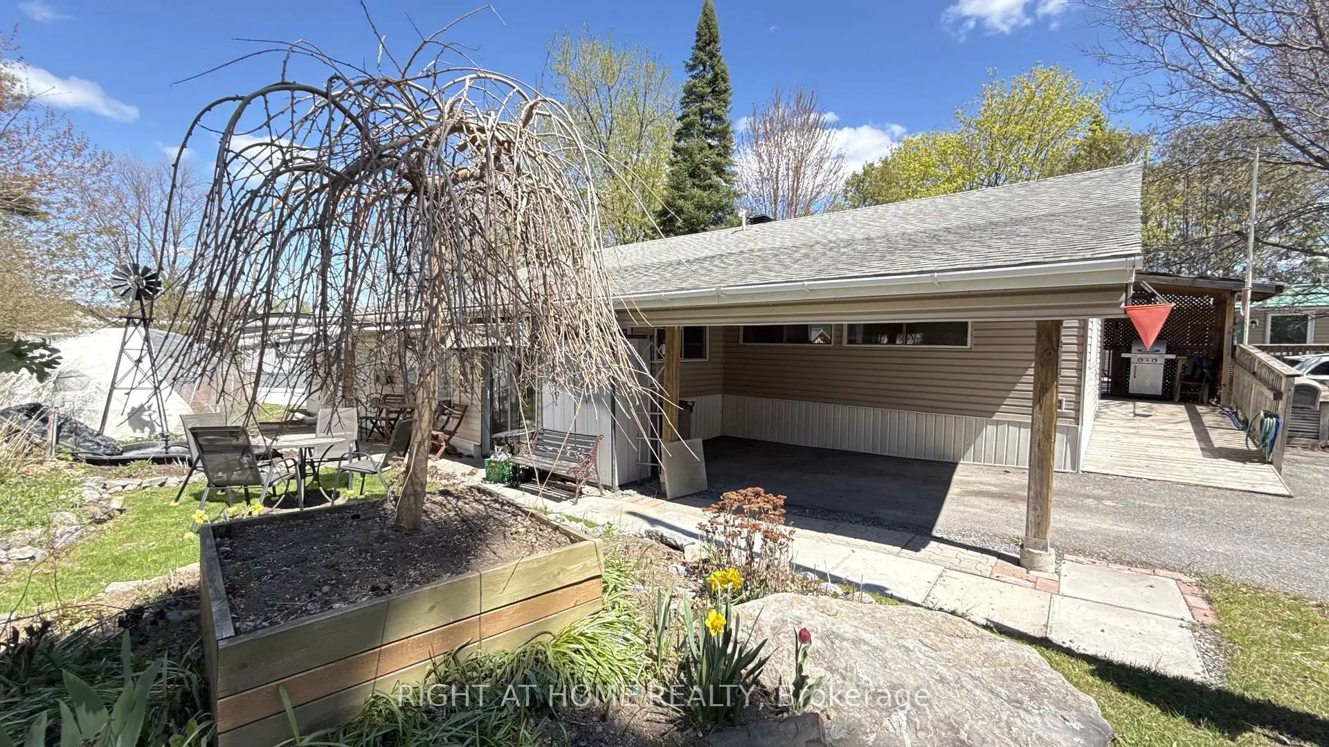 Photo 2 of 6 Rowan Road, Ottawa, Stittsville (North) — HOMEH
