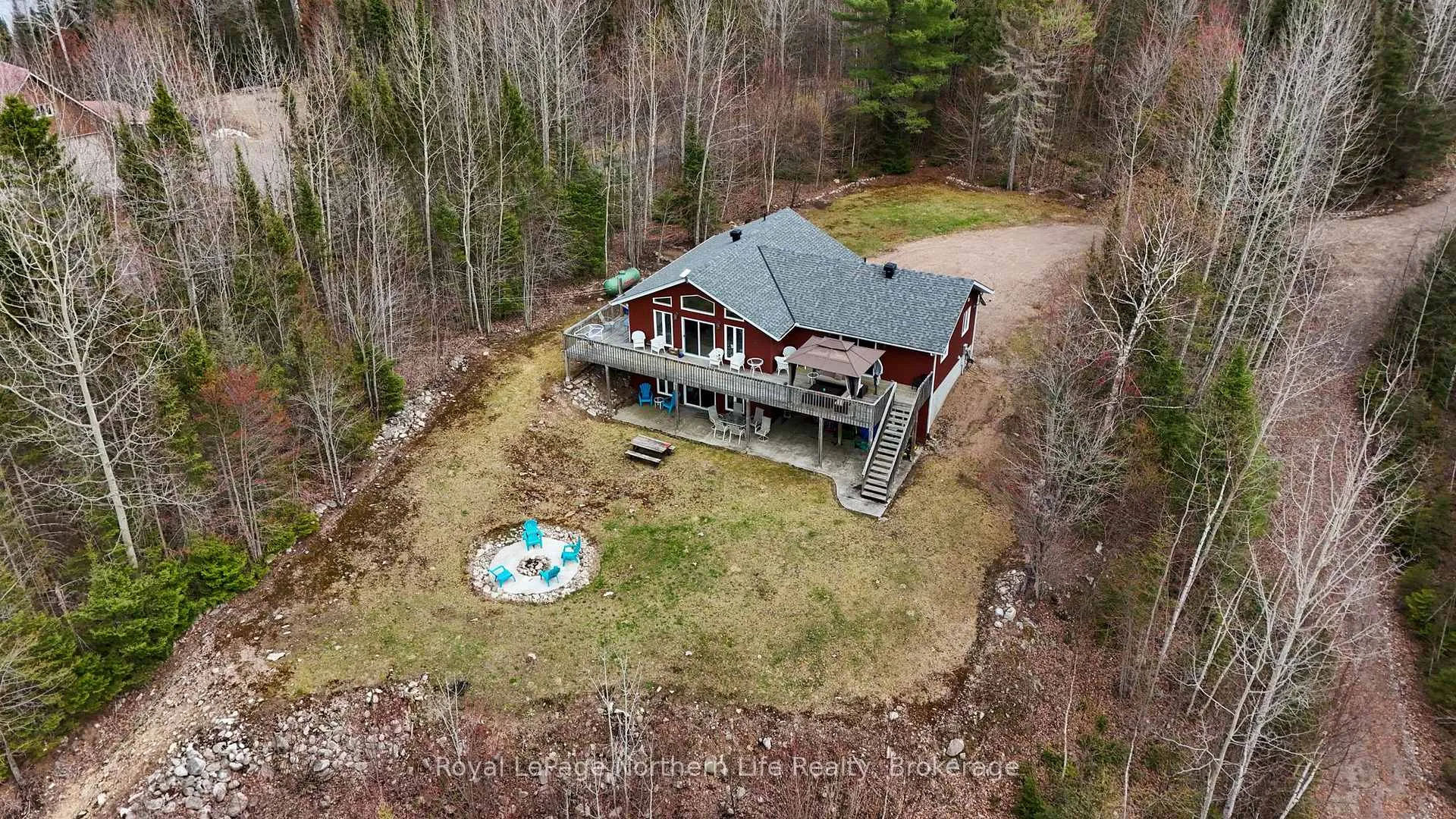 Photo 4 of 1055E Argo Run, Mattawan — HOMEH