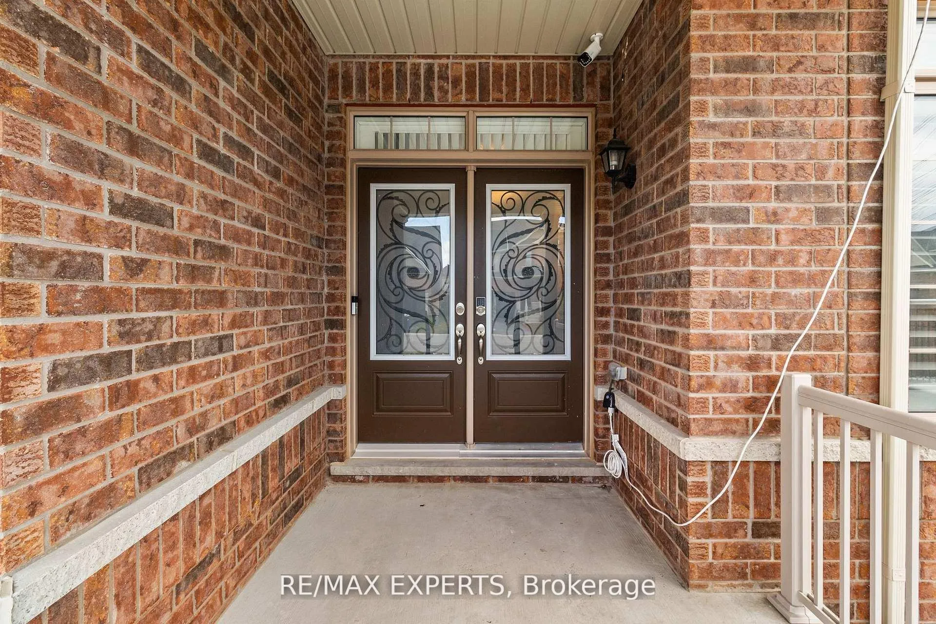 Photo 2 of 22 Travers Gate, Springwater, Centre Vespra — HOMEH