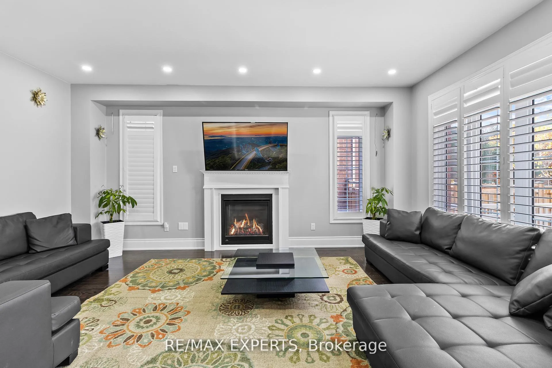 Photo 6 of 22 Travers Gate, Springwater, Centre Vespra — HOMEH