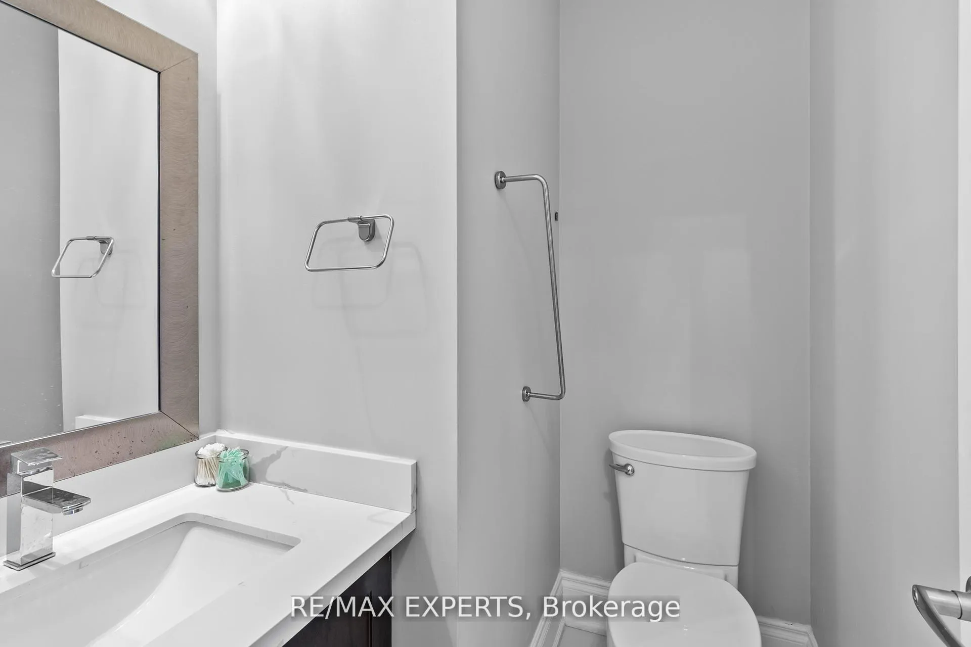 Photo 13 of 22 Travers Gate, Springwater, Centre Vespra — HOMEH