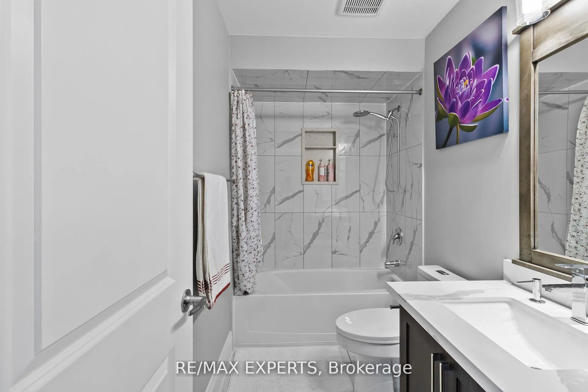 Photo 15 of 22 Travers Gate, Springwater, Centre Vespra — HOMEH
