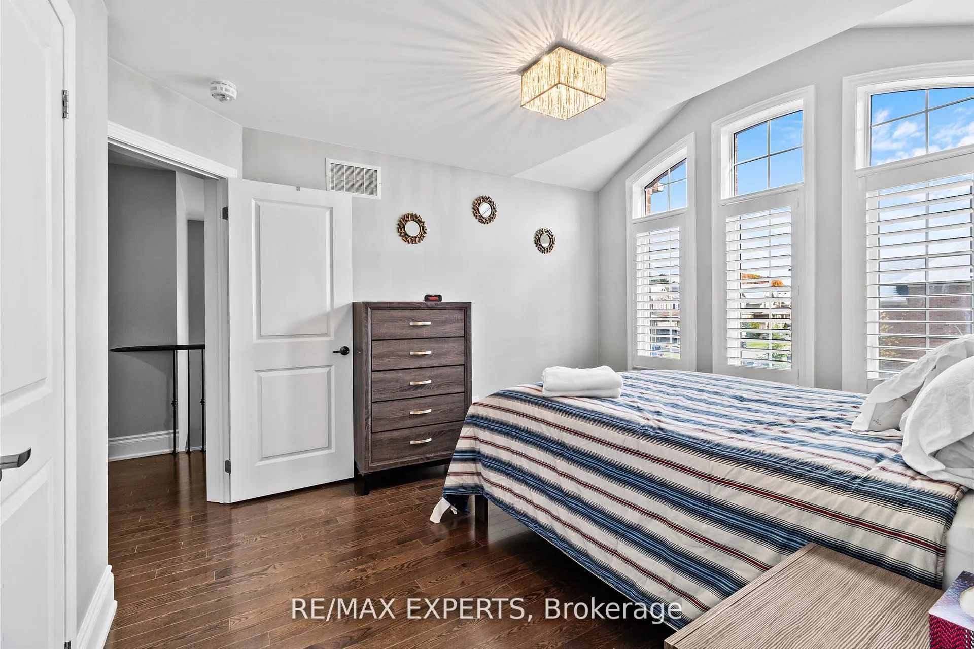 Photo 23 of 22 Travers Gate, Springwater, Centre Vespra — HOMEH