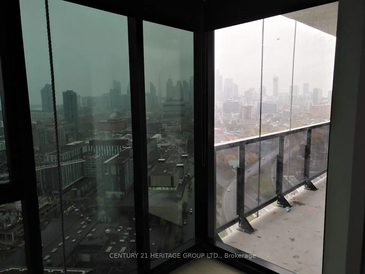 Photo 7 of Unit 2601, 170 Bayview Avenue, Toronto, Waterfront Communities — HOMEH