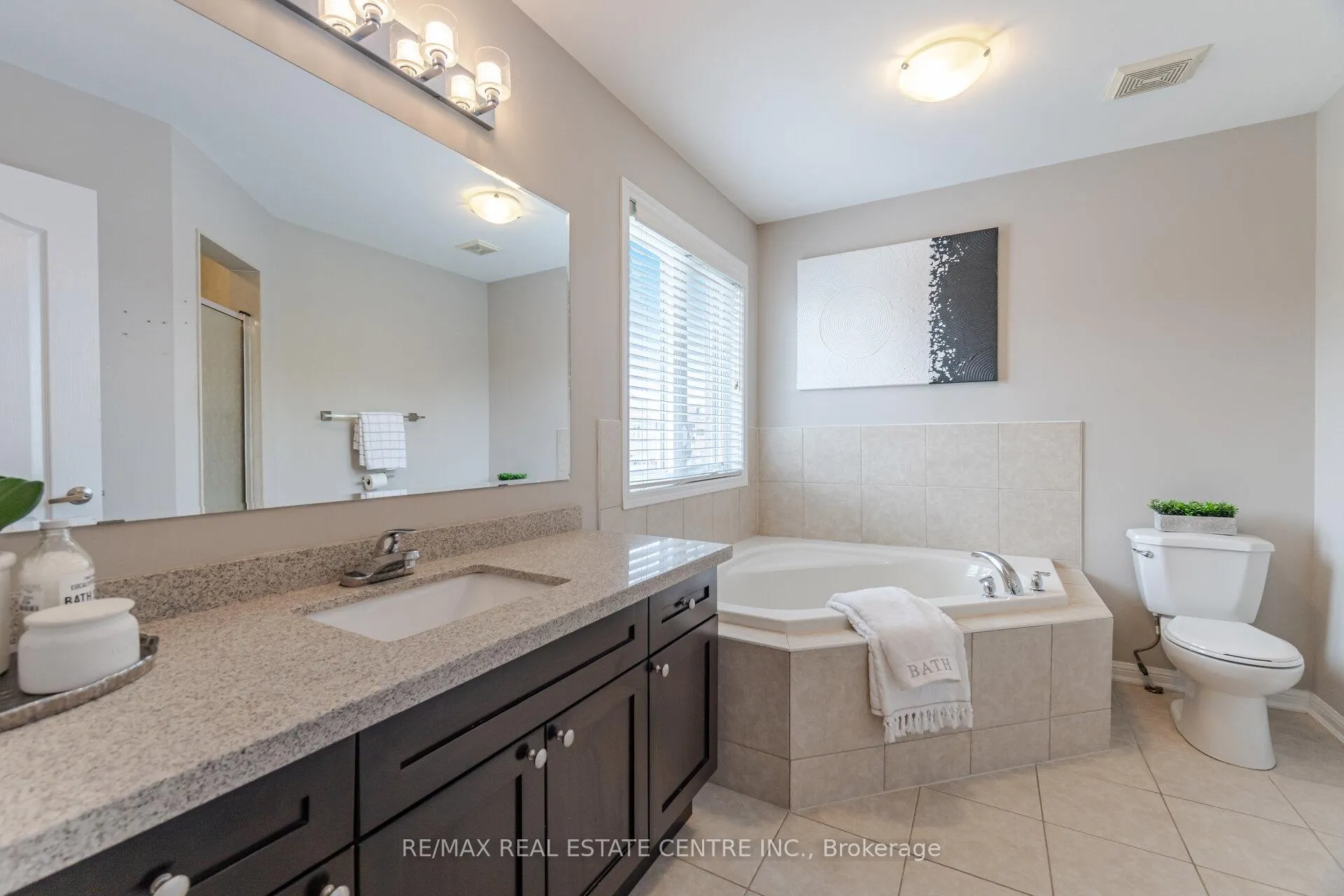 Photo 30 of 996 Savoline Boulevard, Milton, Harrison — HOMEH