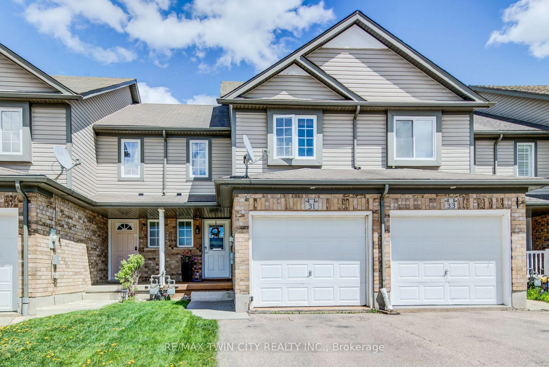 Photo 1 of 31 Red Clover Crescent, Kitchener — HOMEH