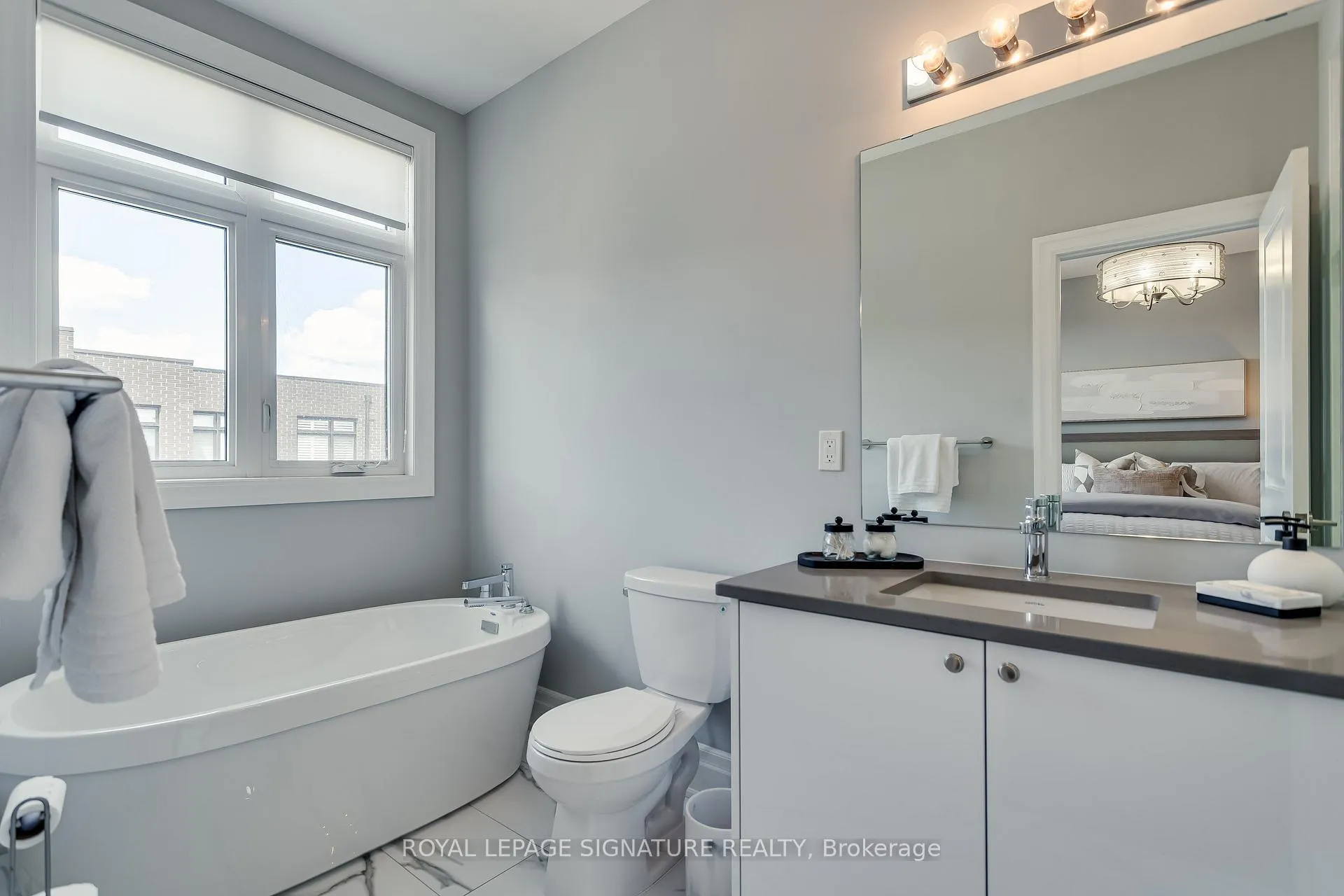 Photo 18 of 30 Golden Trail, Vaughan, Patterson — HOMEH