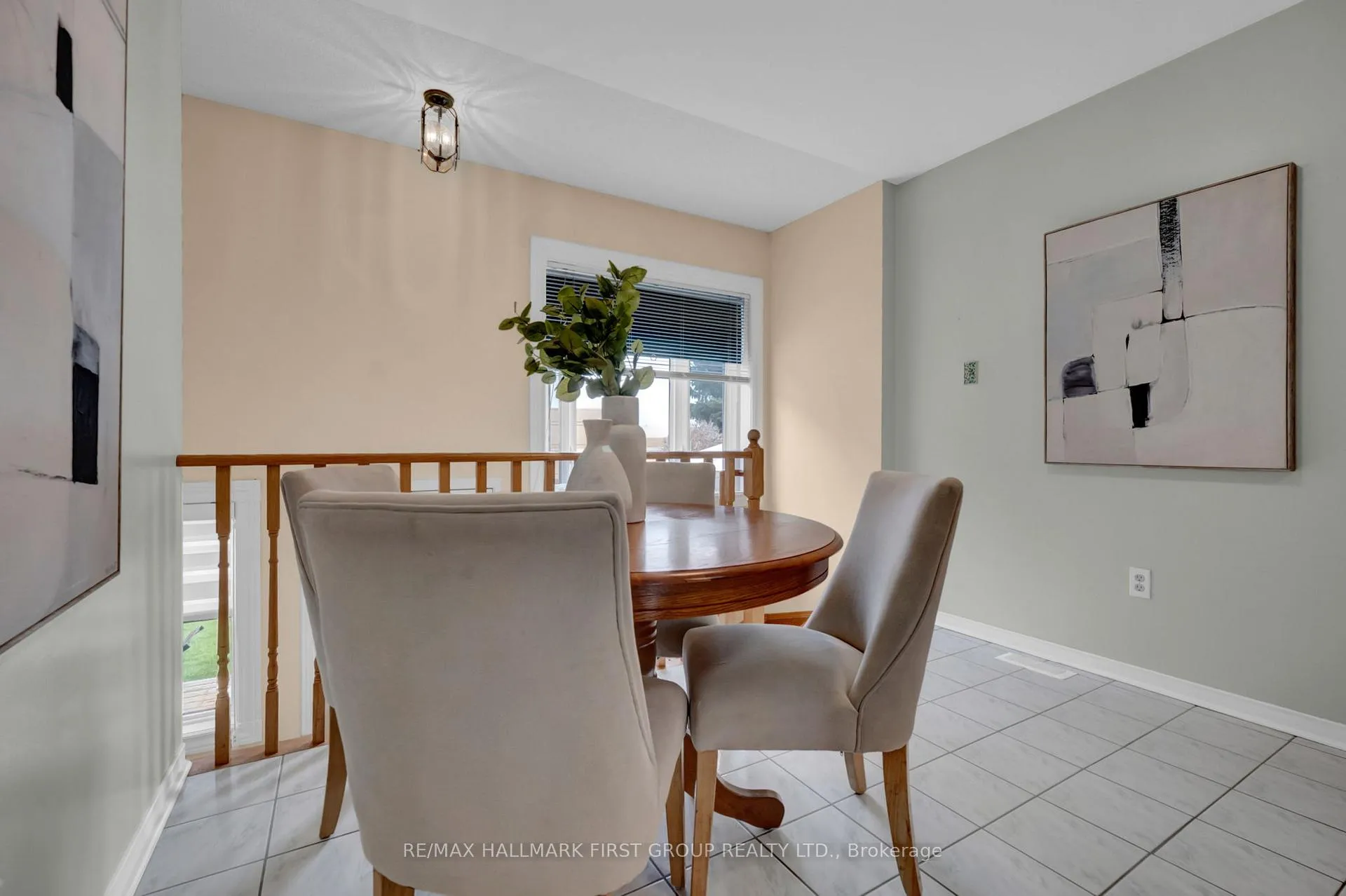 Photo 9 of 21 Abernethy Crescent, Clarington, Bowmanville — HOMEH