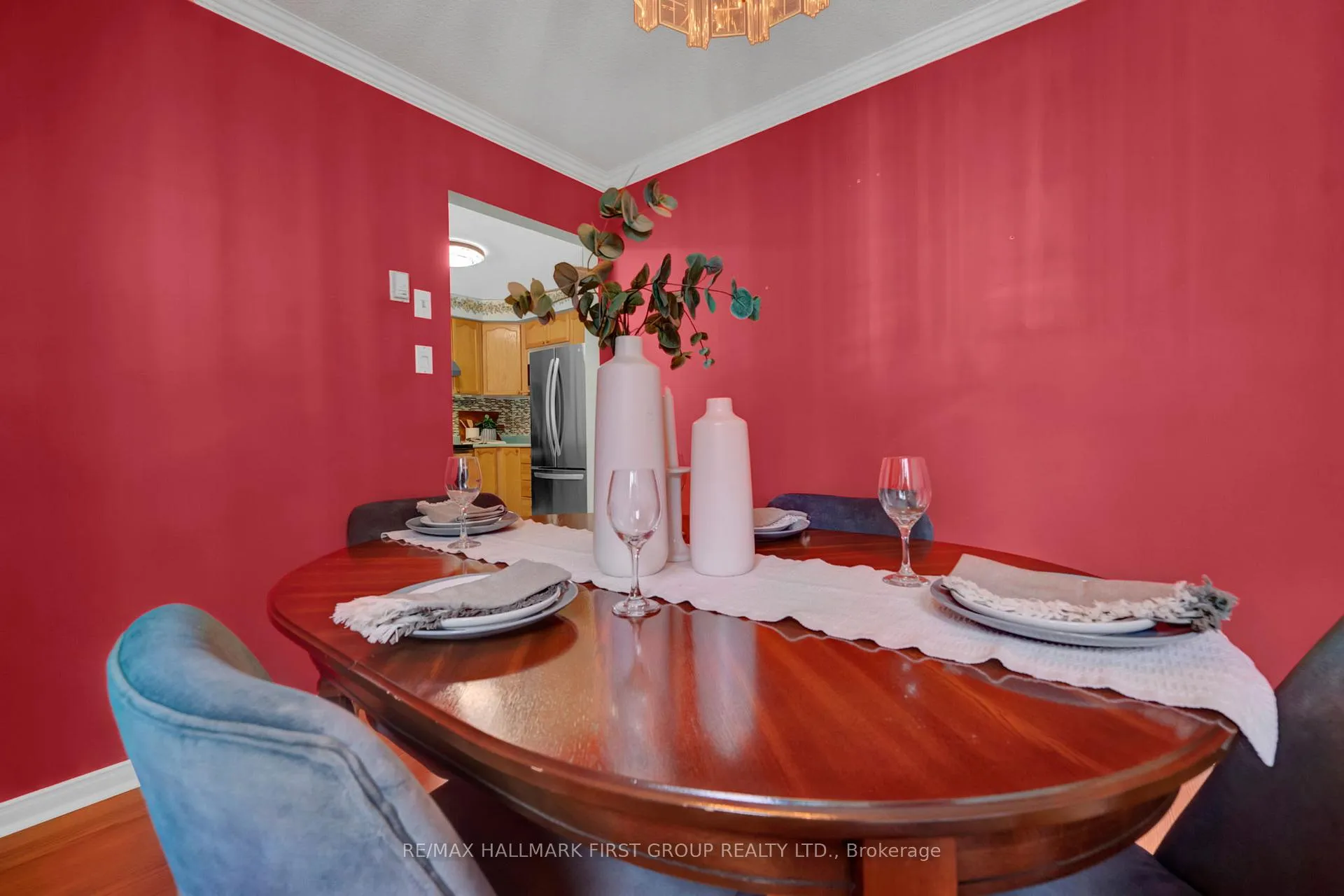 Photo 13 of 21 Abernethy Crescent, Clarington, Bowmanville — HOMEH