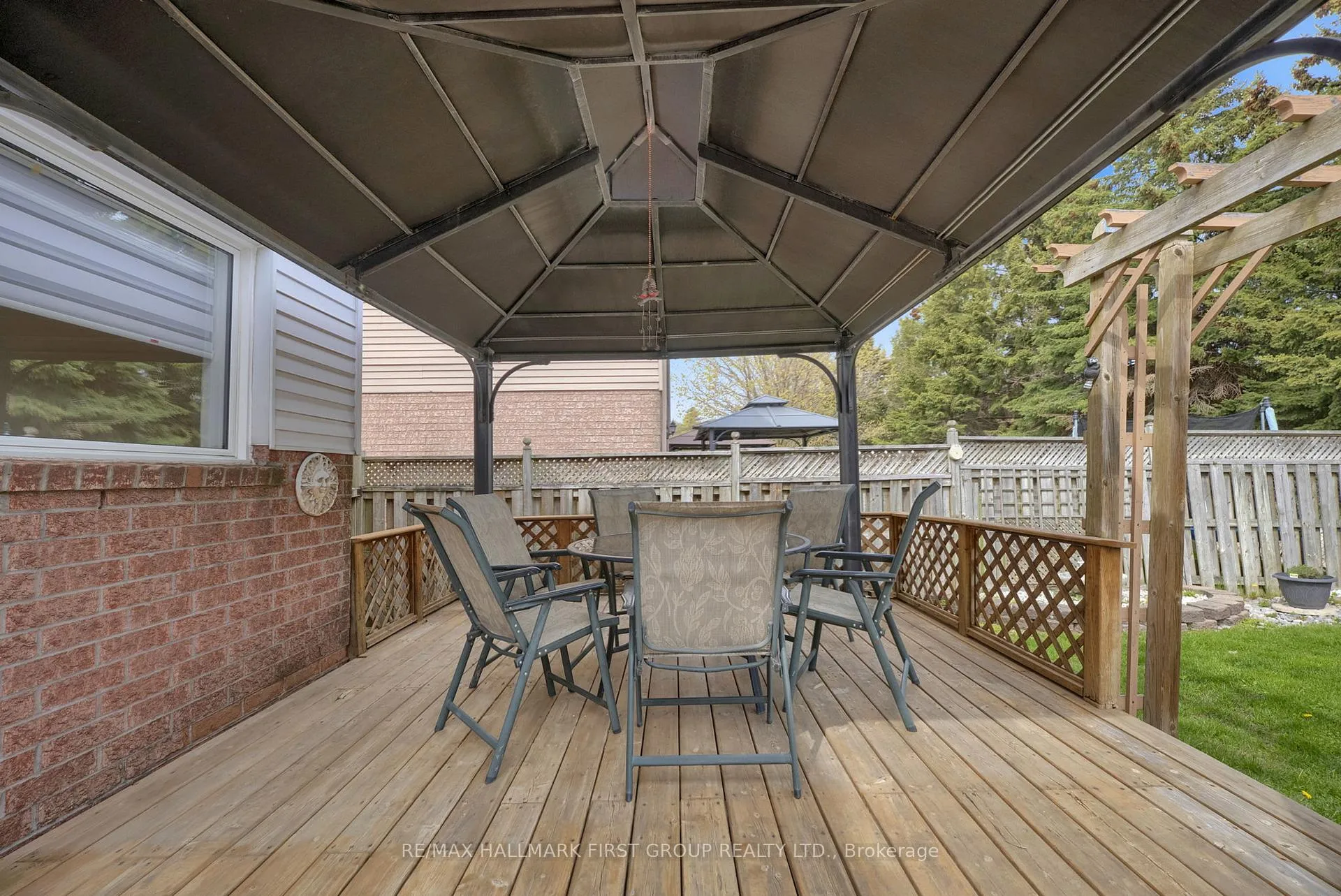 Photo 34 of 21 Abernethy Crescent, Clarington, Bowmanville — HOMEH