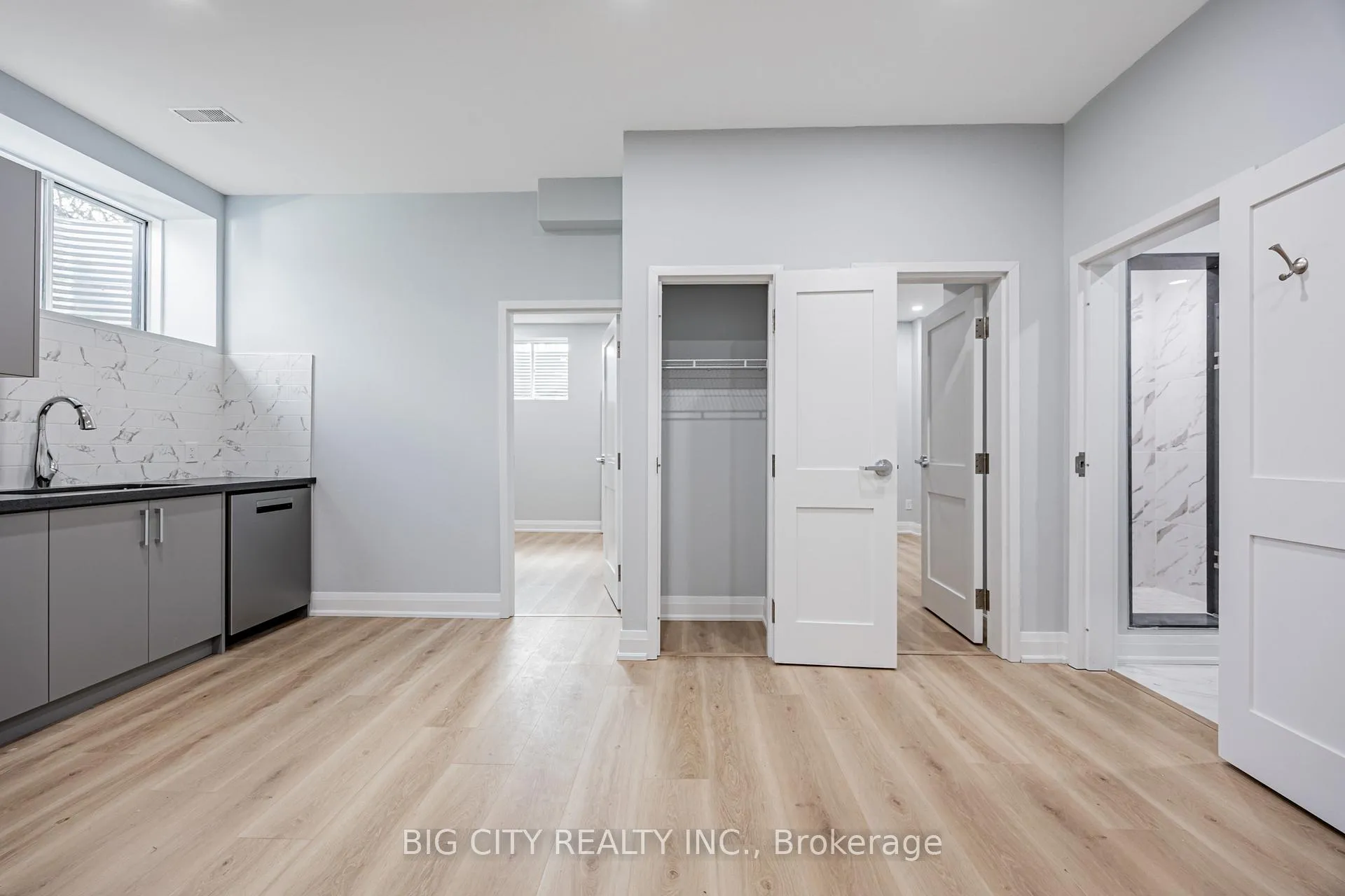 Photo 13 of Unit Unit A, 39 Aragon Avenue, Scarborough, Tam O'Shanter-Sullivan — HOMEH
