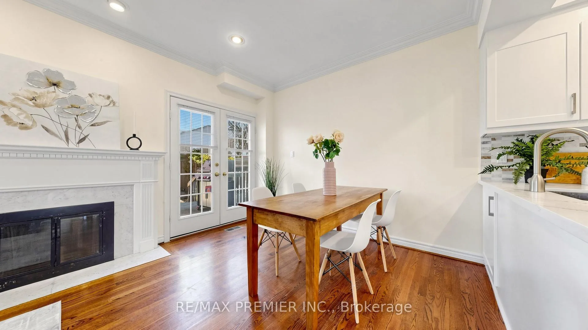 Photo 11 of 488 Woburn Avenue, Toronto, Bedford Park-Nortown — HOMEH