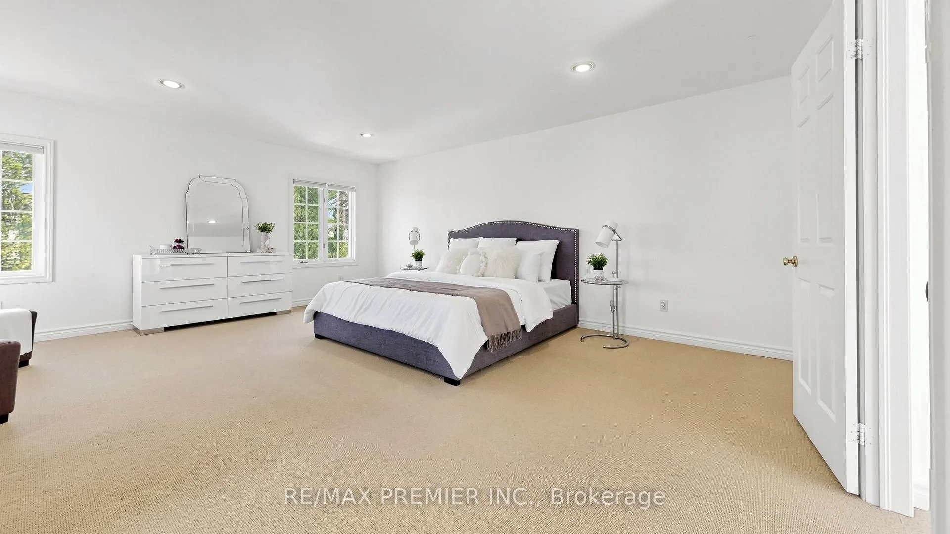 Photo 22 of 488 Woburn Avenue, Toronto, Bedford Park-Nortown — HOMEH
