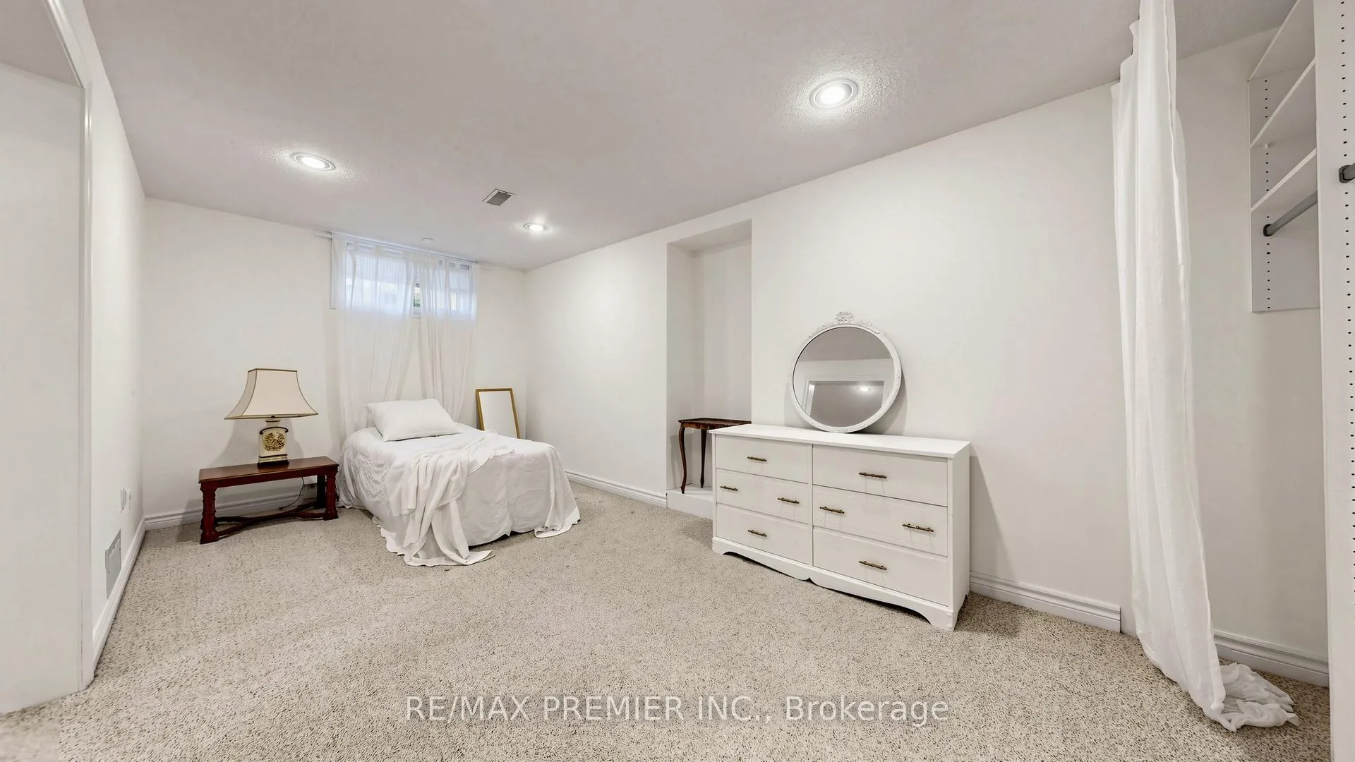 Photo 37 of 488 Woburn Avenue, Toronto, Bedford Park-Nortown — HOMEH