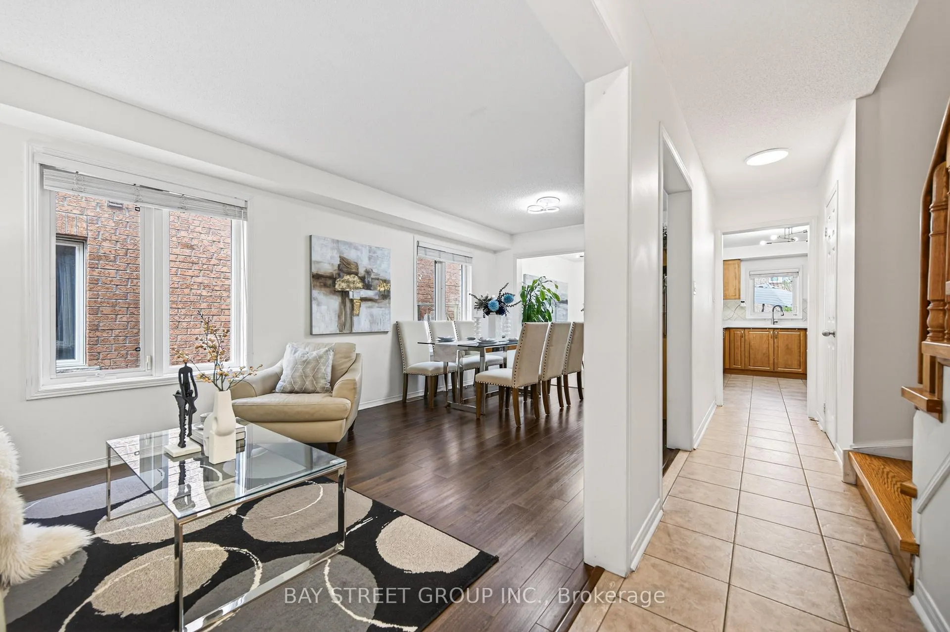 Photo 10 of 127 Guinevere Road, Markham, Cedarwood — HOMEH