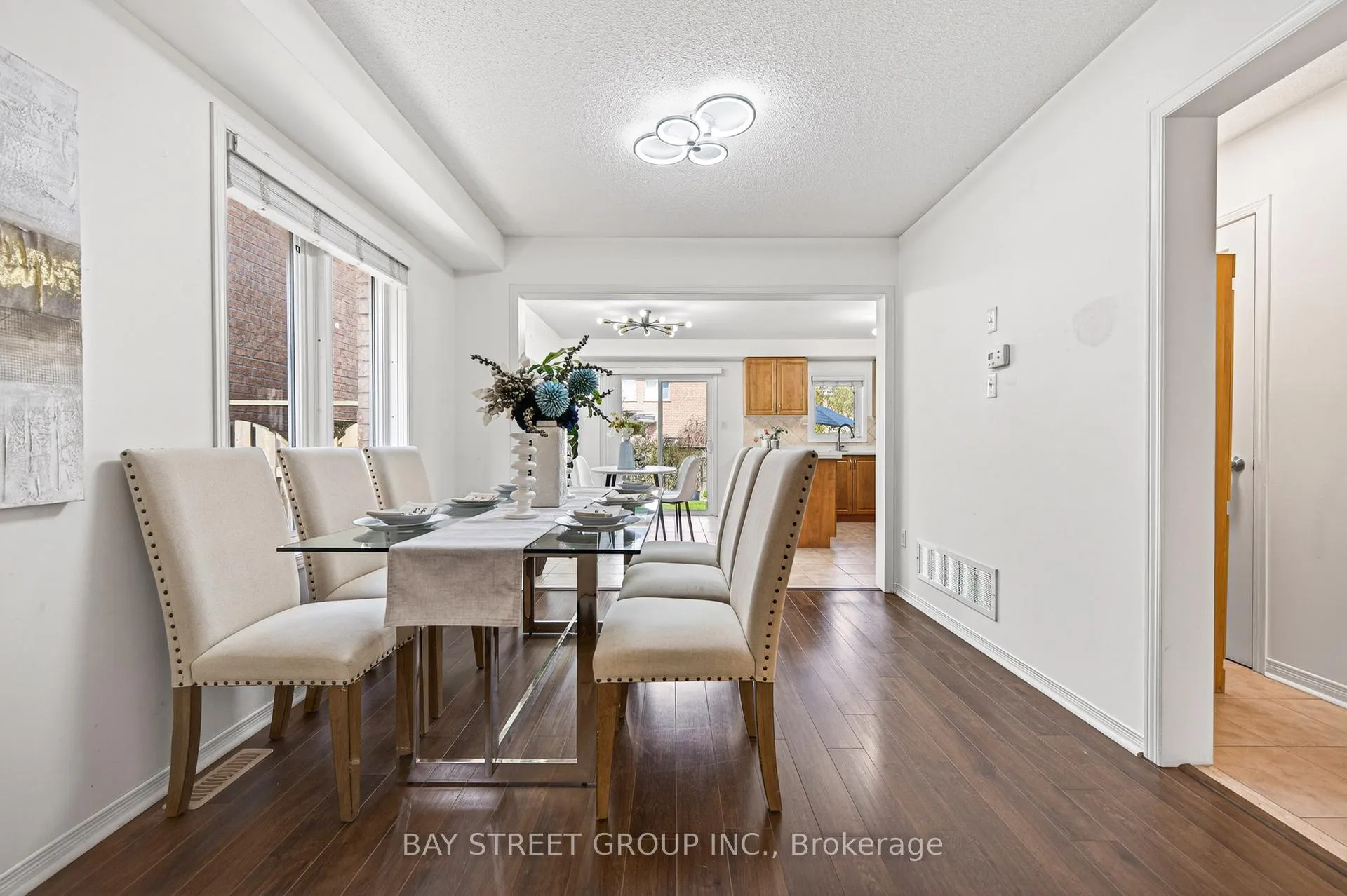Photo 16 of 127 Guinevere Road, Markham, Cedarwood — HOMEH