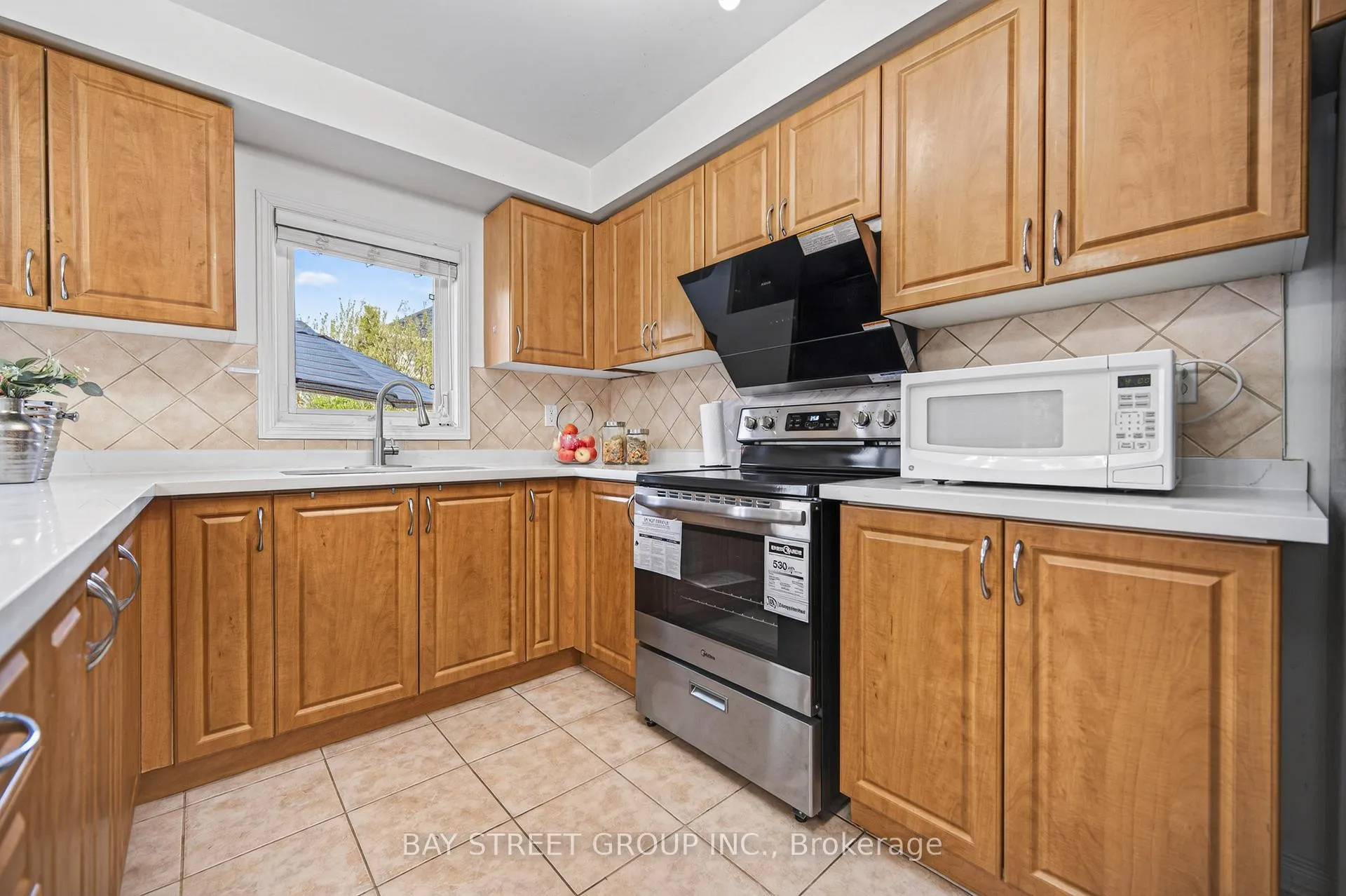 Photo 19 of 127 Guinevere Road, Markham, Cedarwood — HOMEH