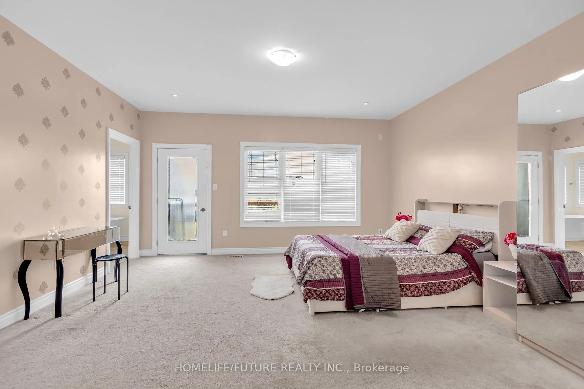 Photo 19 of Unit 11, 475501 County Road, Amaranth, Rural Amaranth — HOMEH