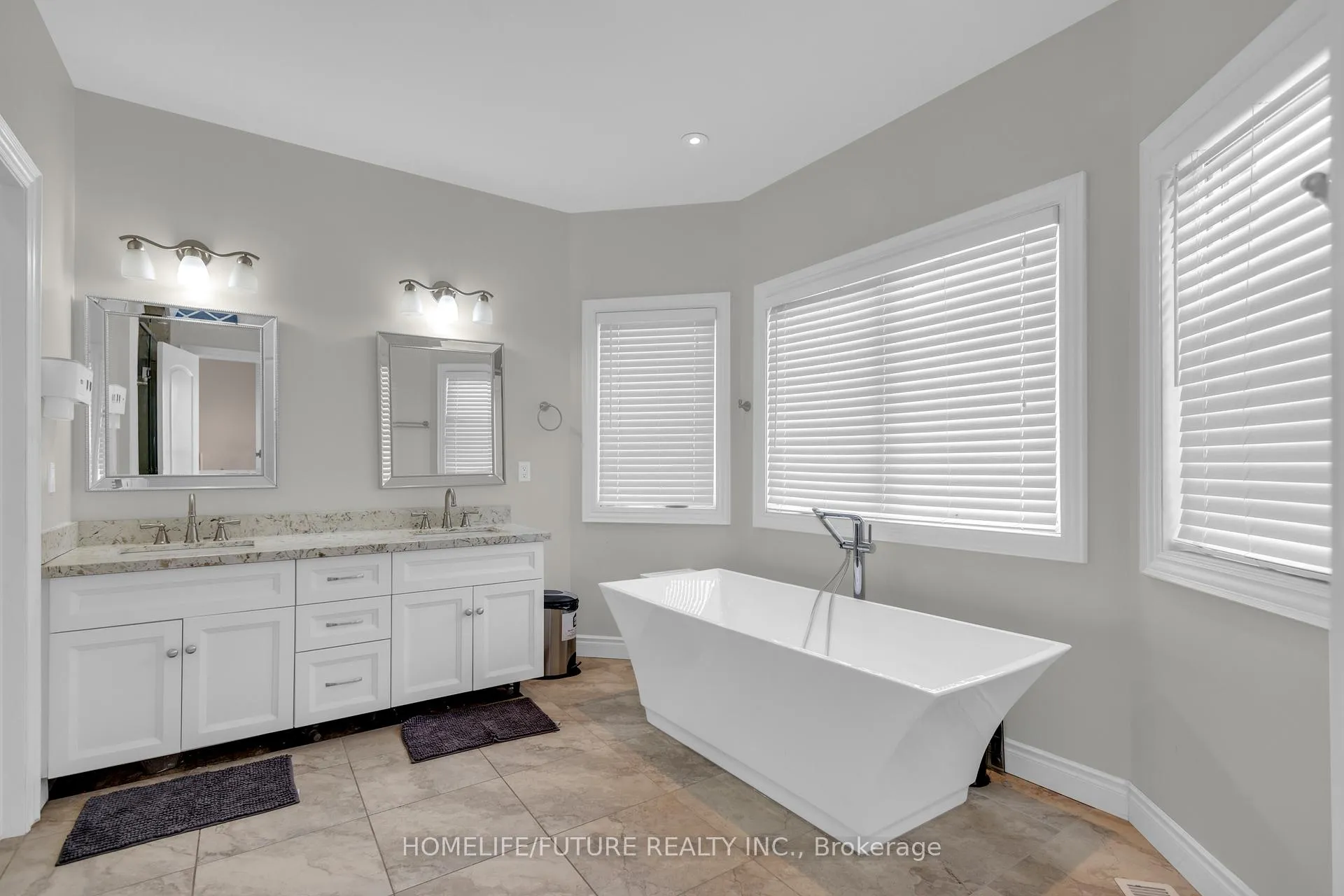 Photo 23 of Unit 11, 475501 County Road, Amaranth, Rural Amaranth — HOMEH