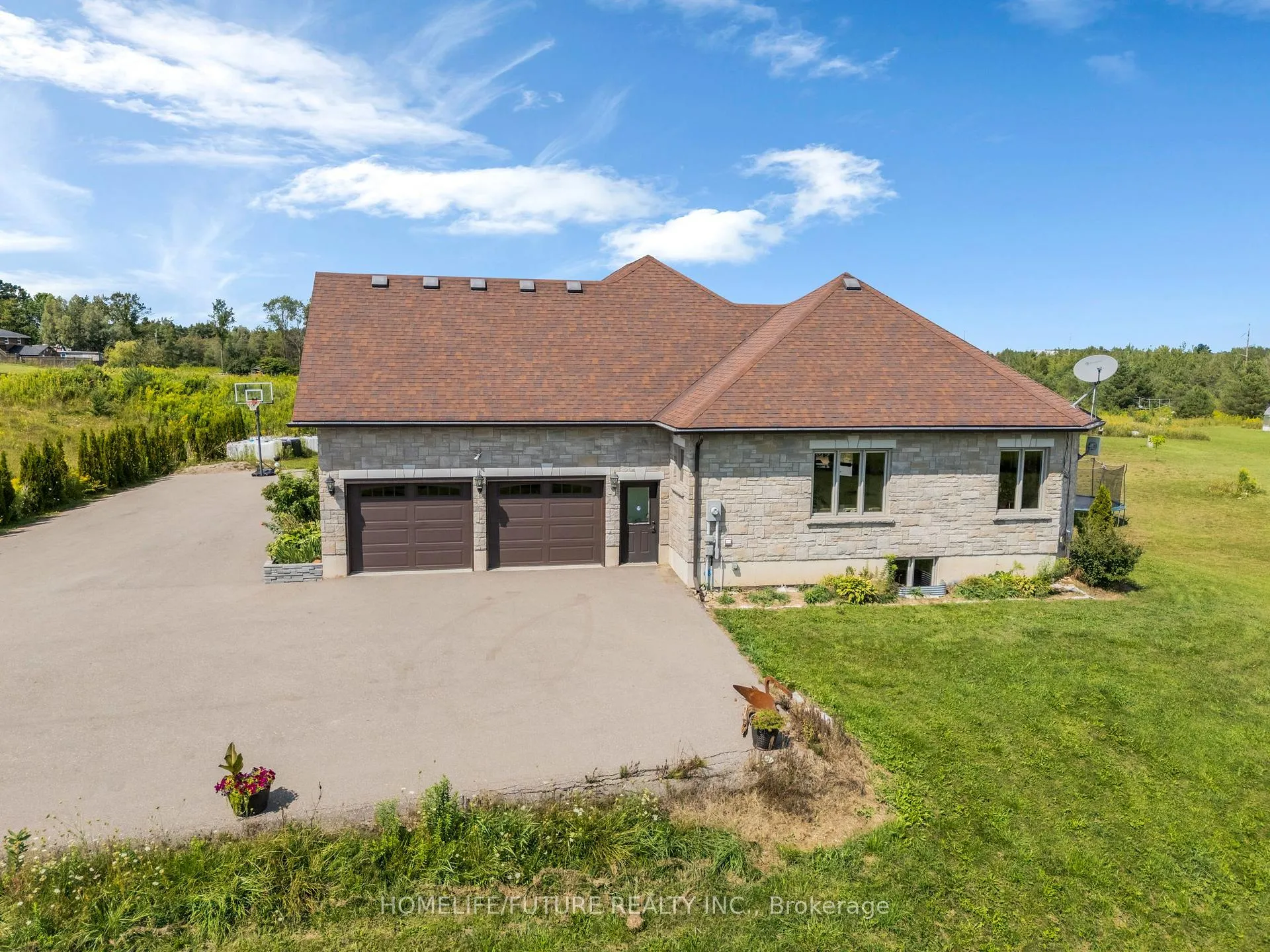 Photo 43 of Unit 11, 475501 County Road, Amaranth, Rural Amaranth — HOMEH