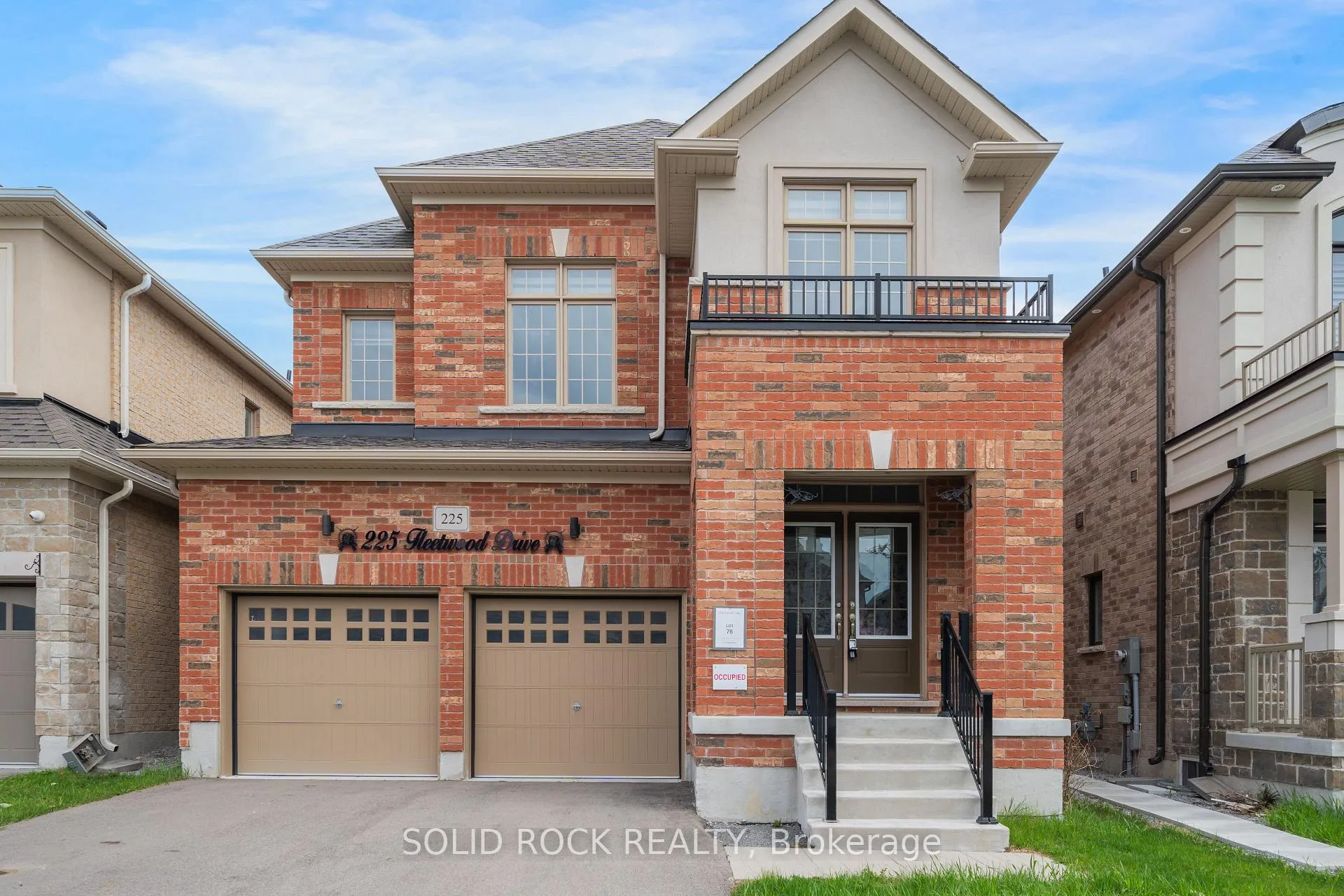 Photo 2 of 225 Fleetwood Drive, Oshawa, Eastdale — HOMEH