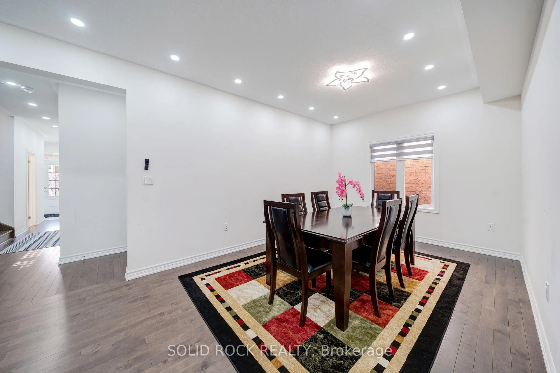 Photo 4 of 225 Fleetwood Drive, Oshawa, Eastdale — HOMEH