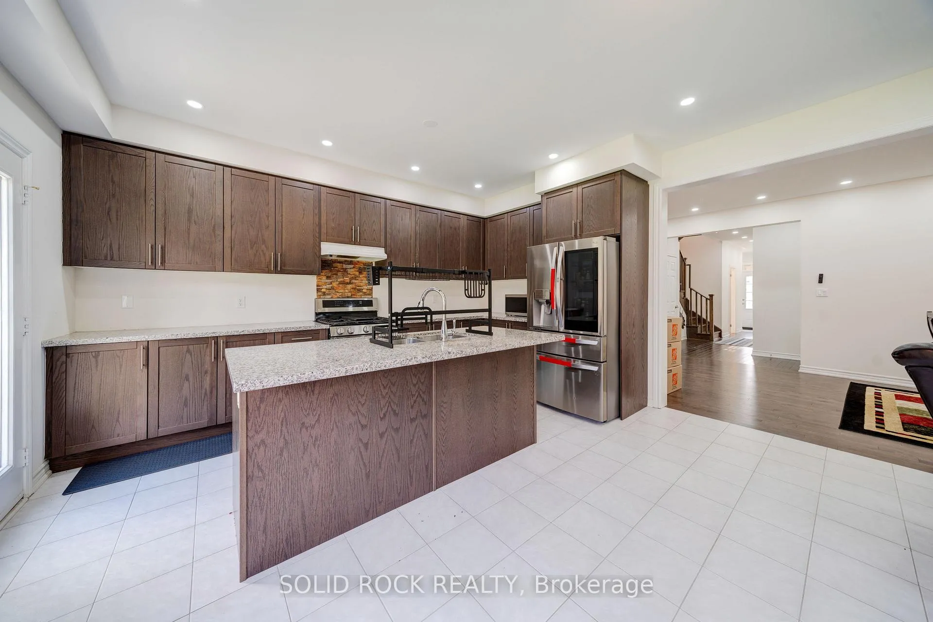 Photo 7 of 225 Fleetwood Drive, Oshawa, Eastdale — HOMEH