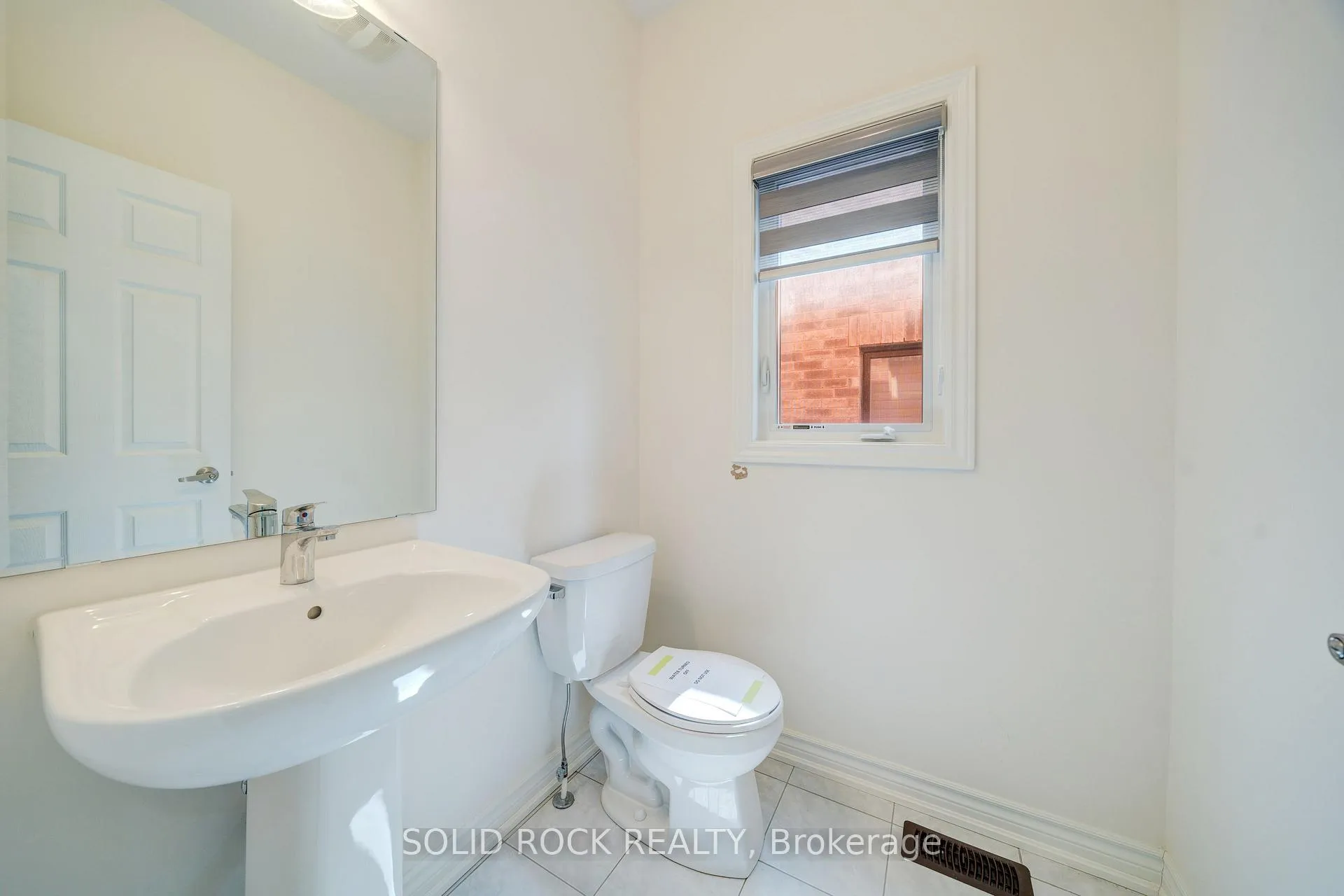 Photo 11 of 225 Fleetwood Drive, Oshawa, Eastdale — HOMEH