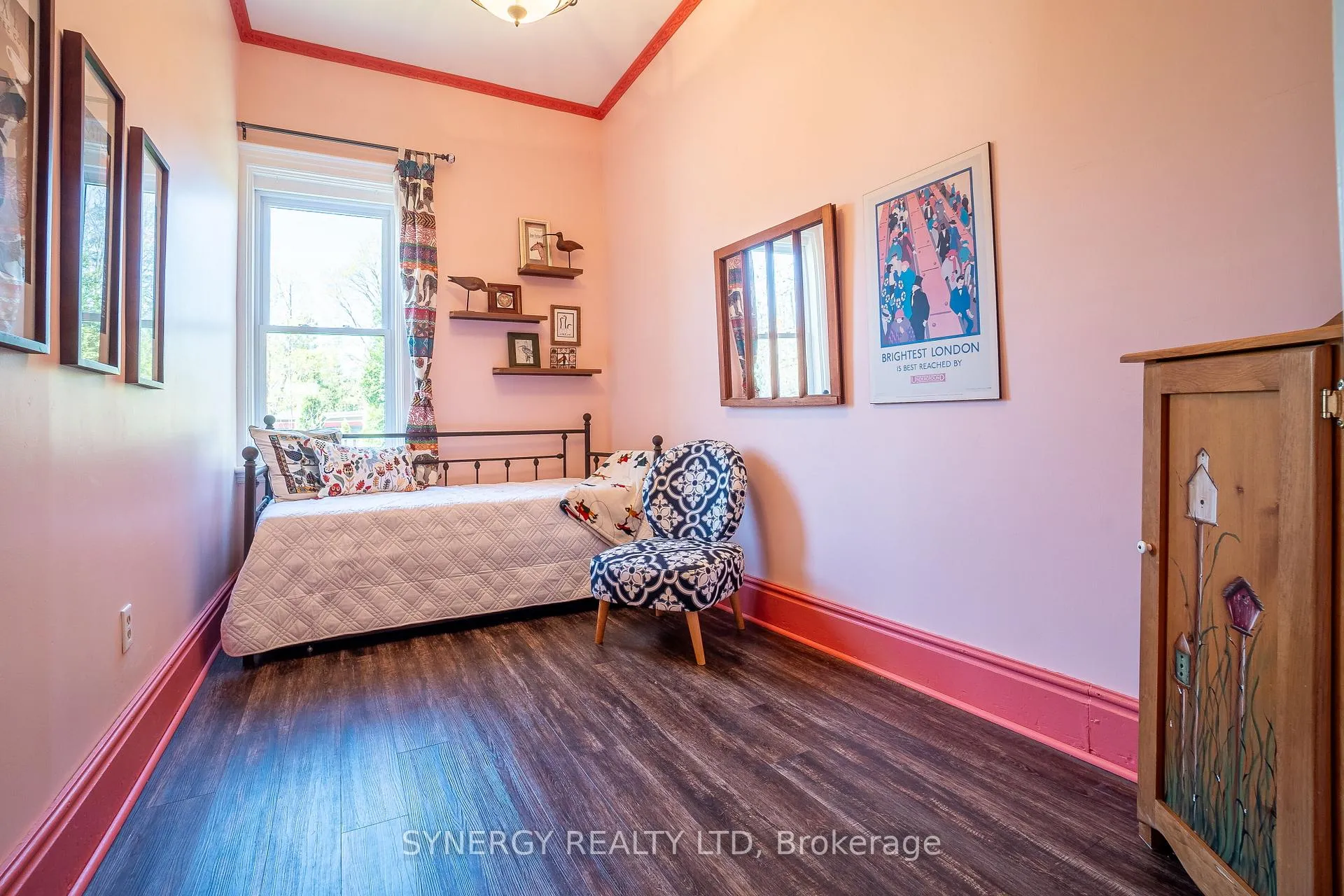 Photo 7 of 5 Hull Road, Strathroy-Caradoc, NE — HOMEH