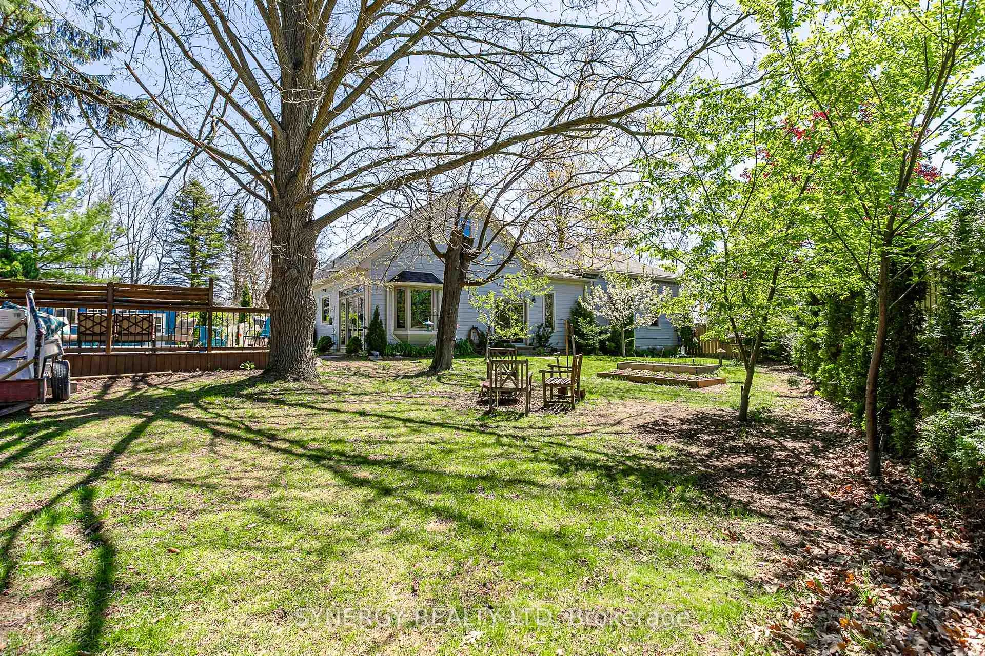 Photo 21 of 5 Hull Road, Strathroy-Caradoc, NE — HOMEH