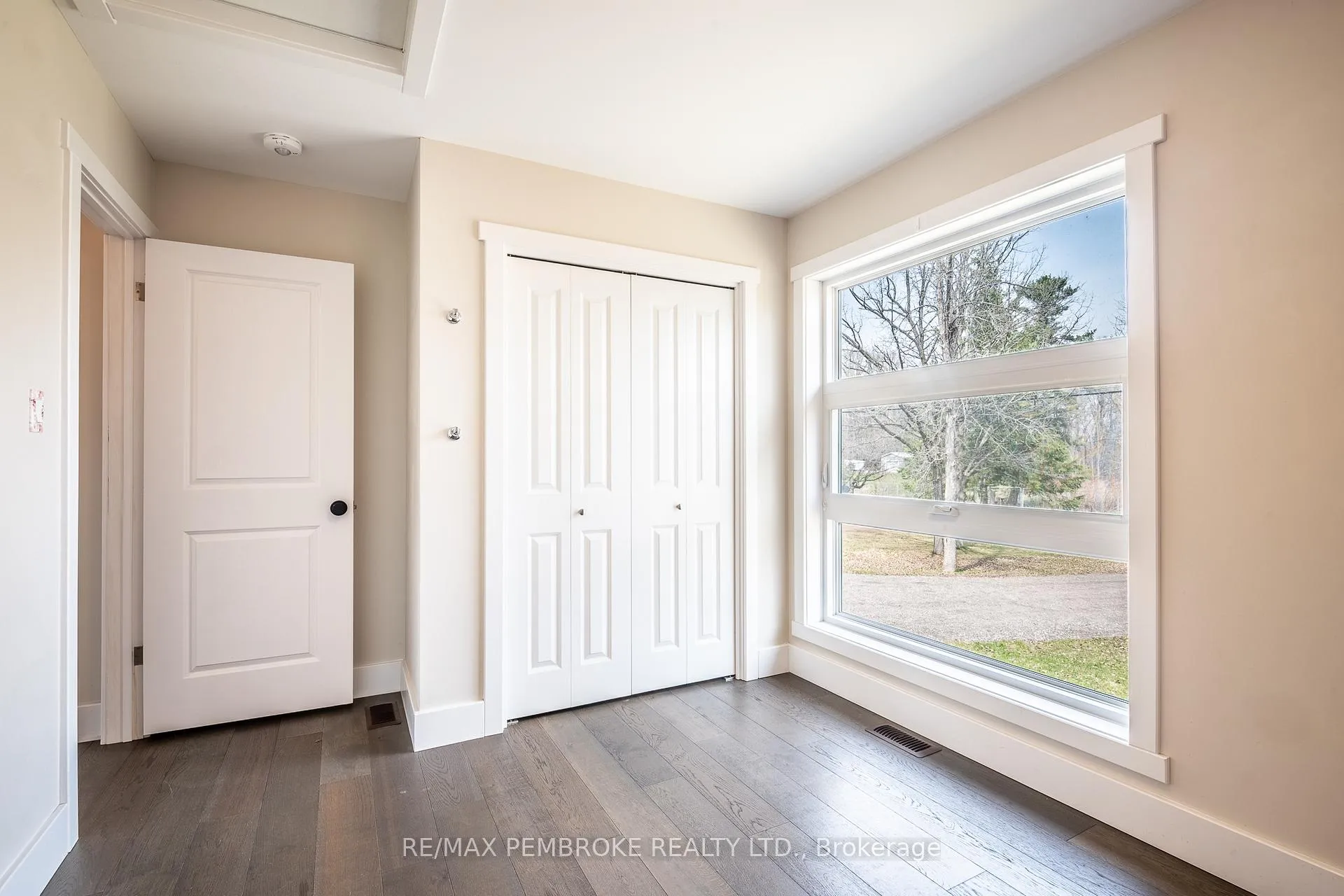 Photo 27 of 166 Golf Course Road, Laurentian Valley — HOMEH