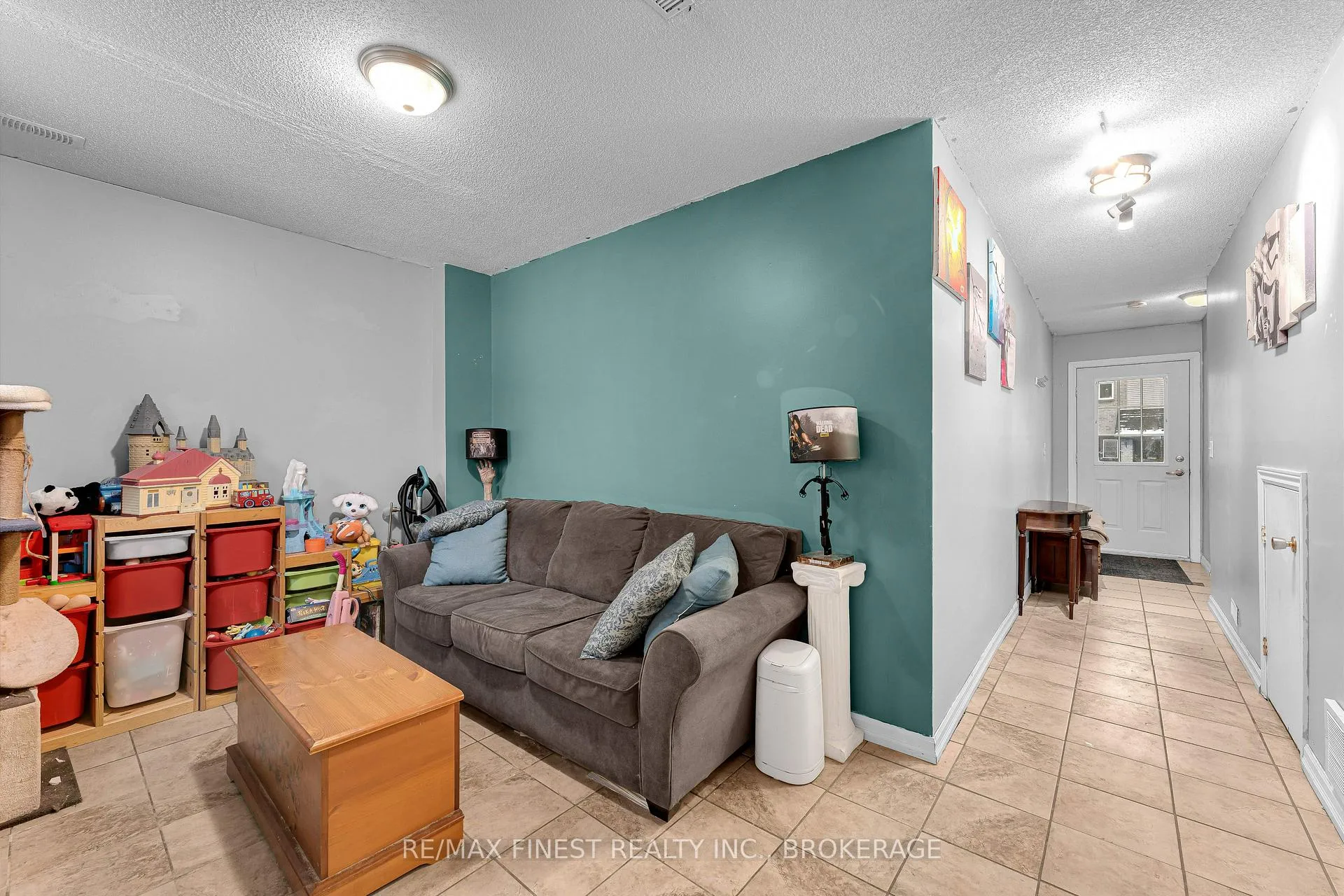 Photo 4 of 1101 Craig Lane, Kingston, South of Taylor-Kidd Blvd — HOMEH