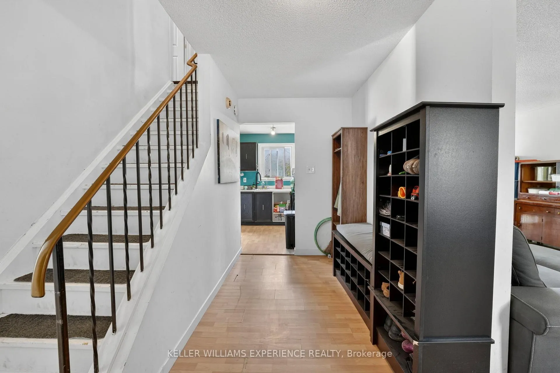 Photo 2 of 1069 Maclean Street, Innisfil, Alcona — HOMEH