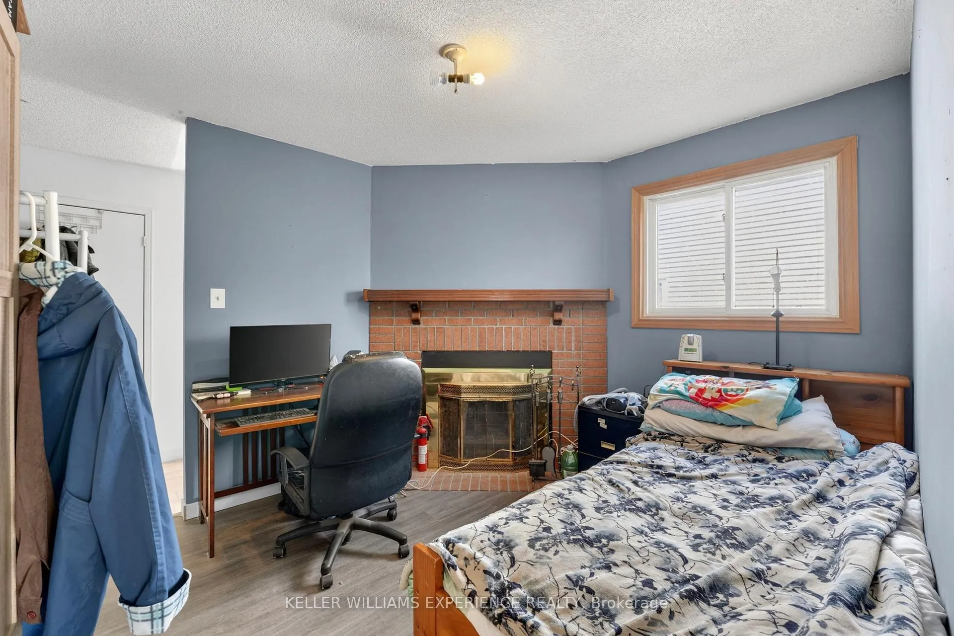 Photo 5 of 1069 Maclean Street, Innisfil, Alcona — HOMEH