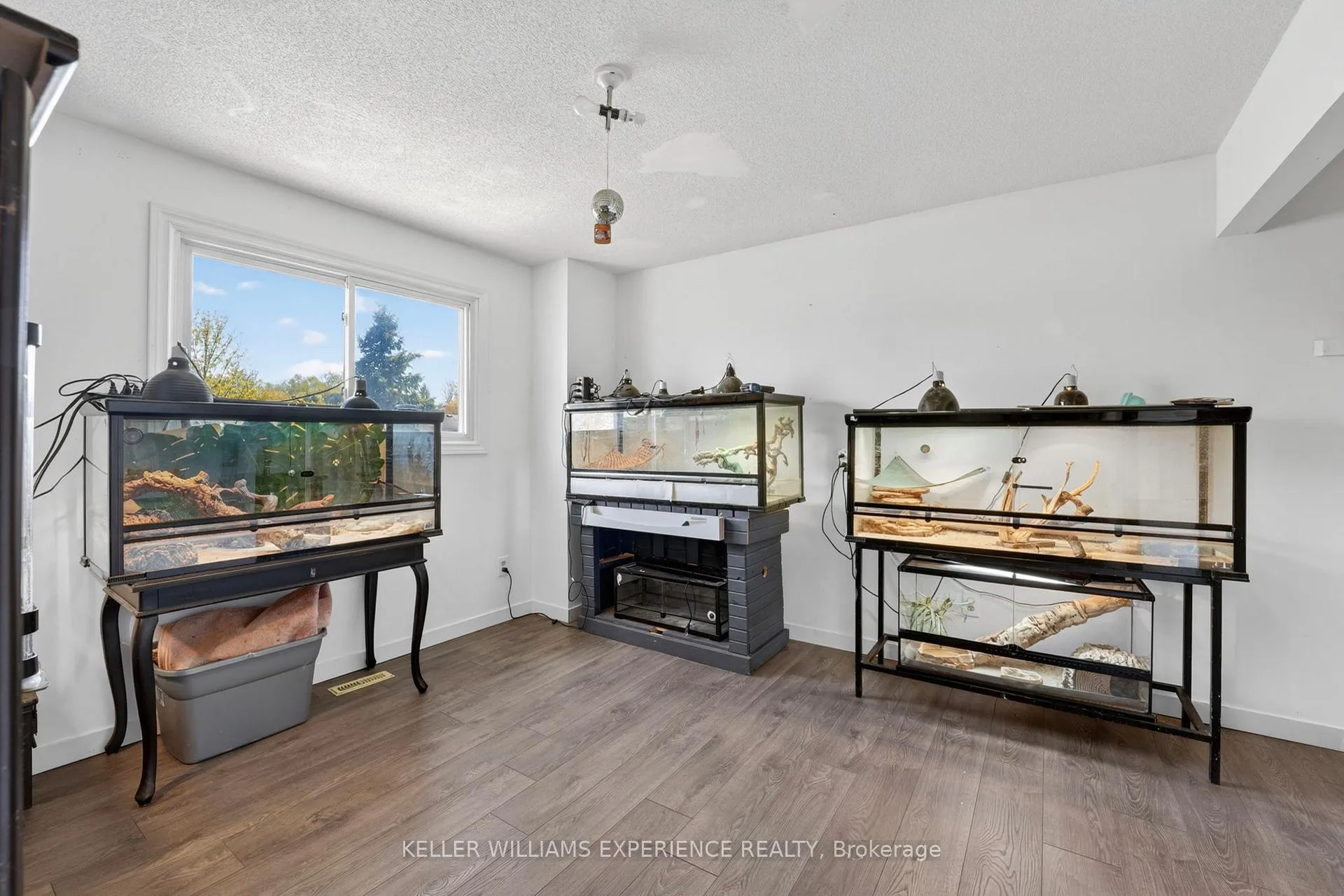 Photo 10 of 1069 Maclean Street, Innisfil, Alcona — HOMEH