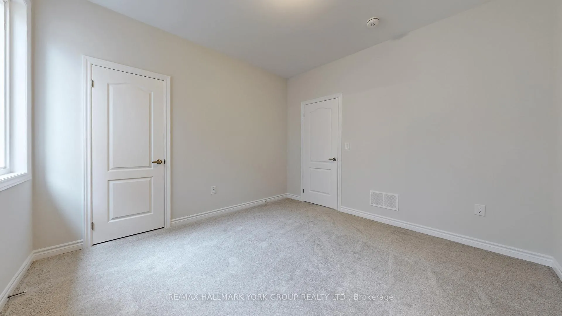 Photo 8 of 2964 Monarch Drive, Orillia — HOMEH
