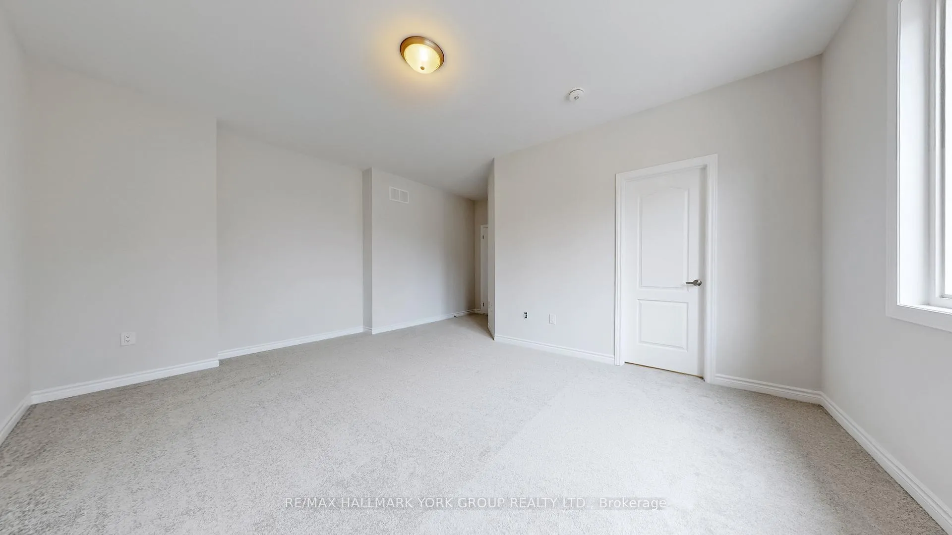 Photo 12 of 2964 Monarch Drive, Orillia — HOMEH