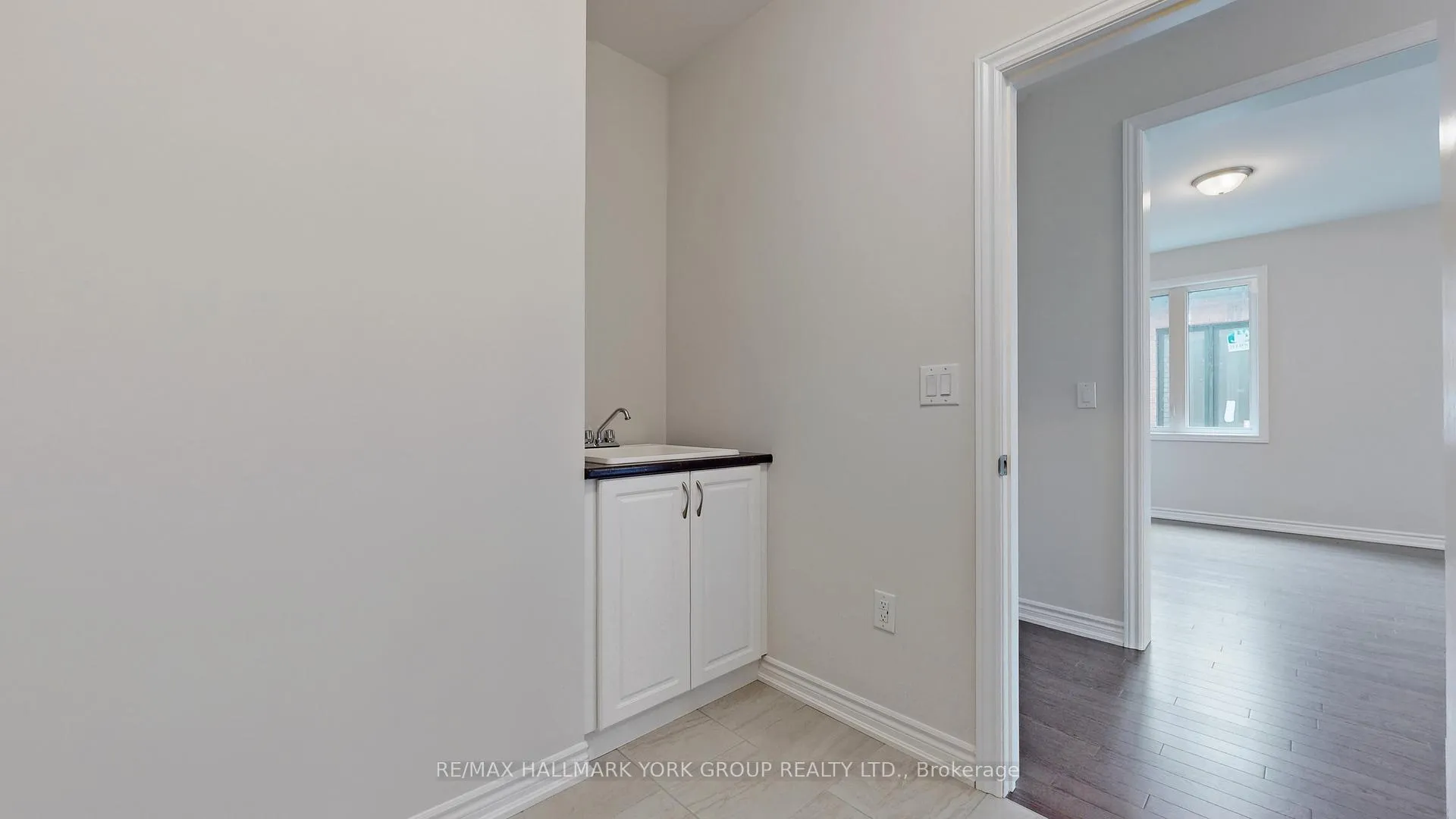Photo 18 of 2964 Monarch Drive, Orillia — HOMEH
