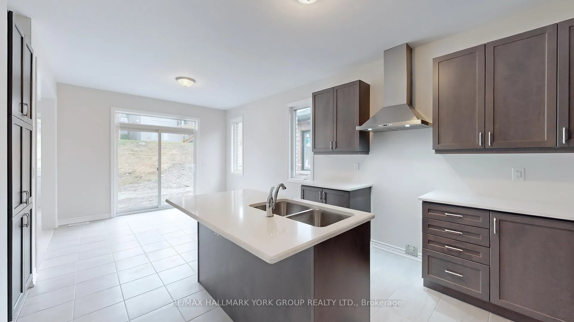 Photo 31 of 2964 Monarch Drive, Orillia — HOMEH