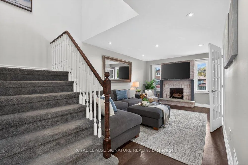 Photo 3 of 49 Rosebud Avenue, Brampton, Brampton West — HOMEH